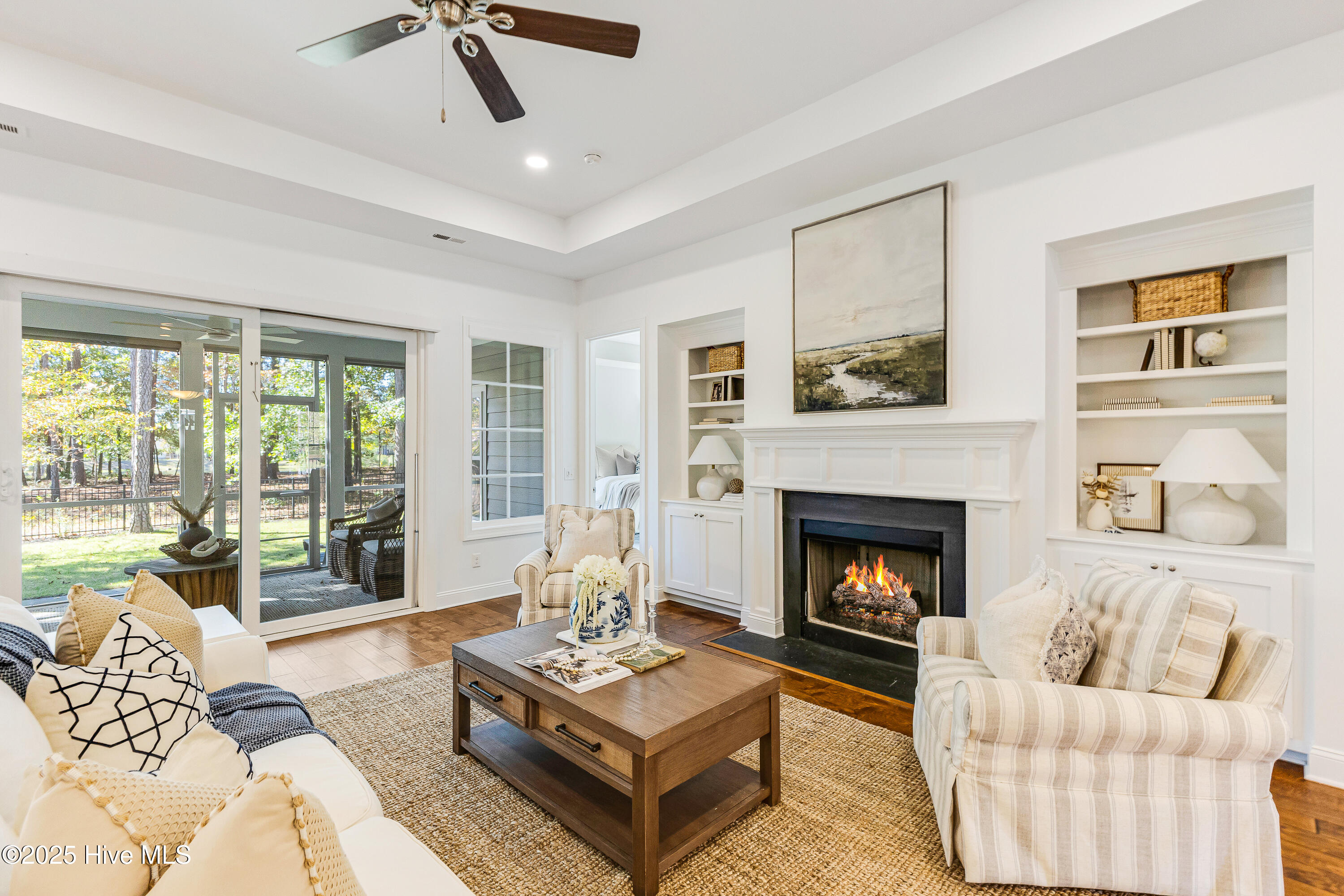 100542174 | Photo 10