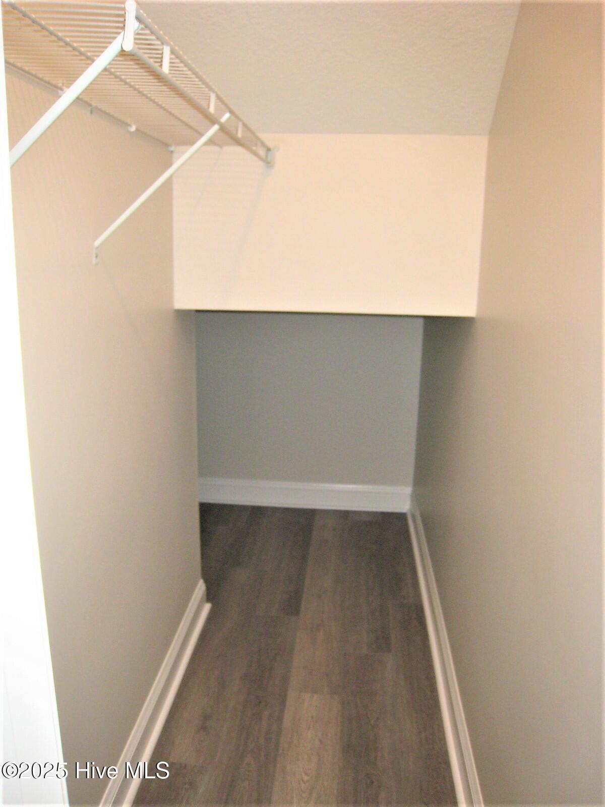 100514159 | Photo 25