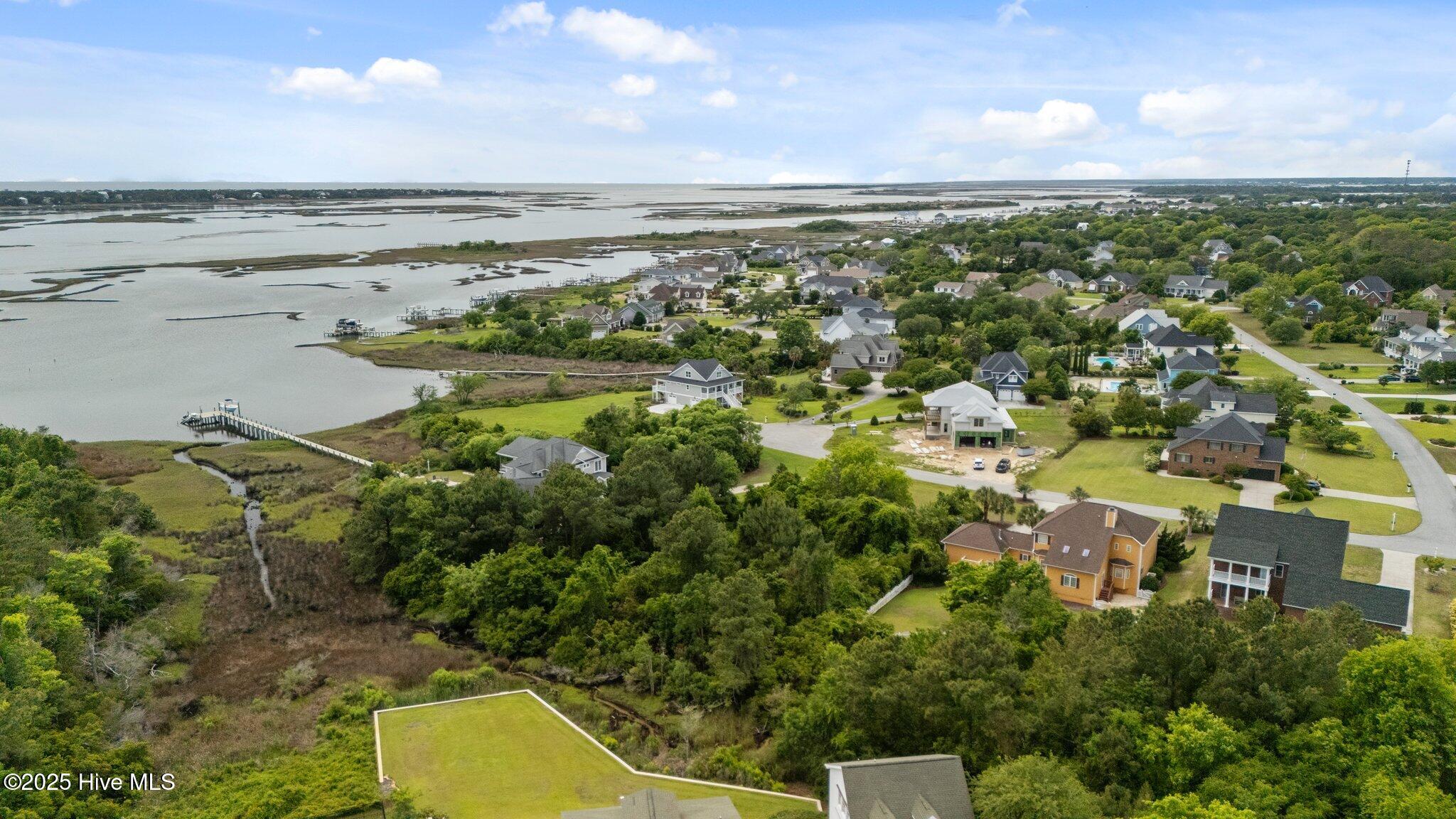 100556100 | Photo 15