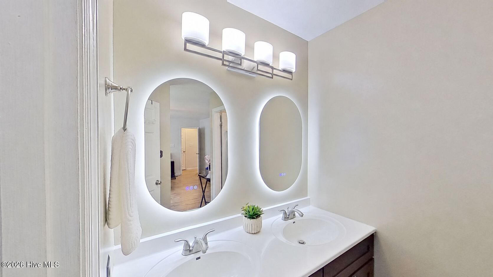 2668 Idlebrook Circle,Midway Park