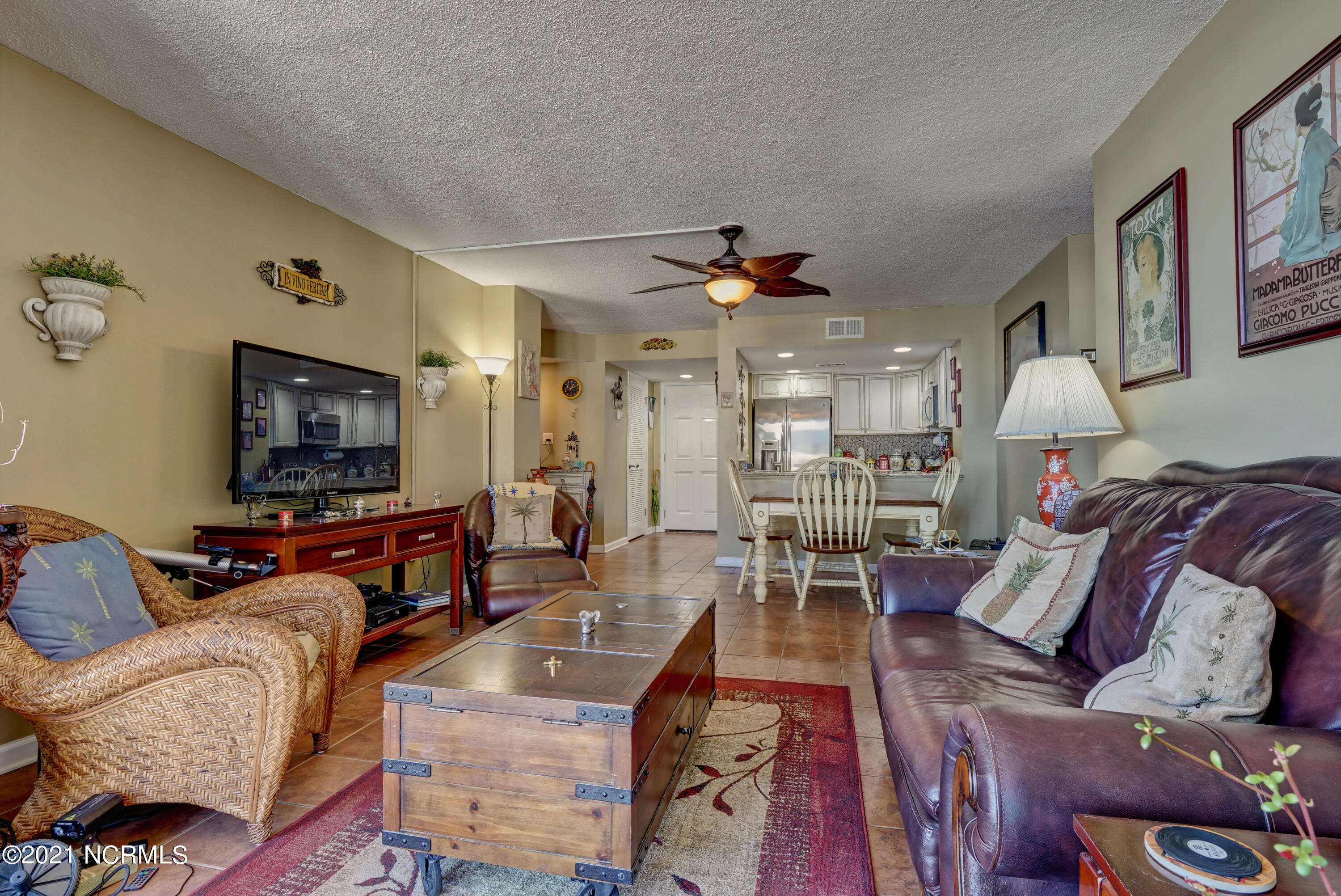 100520960 | Photo 13