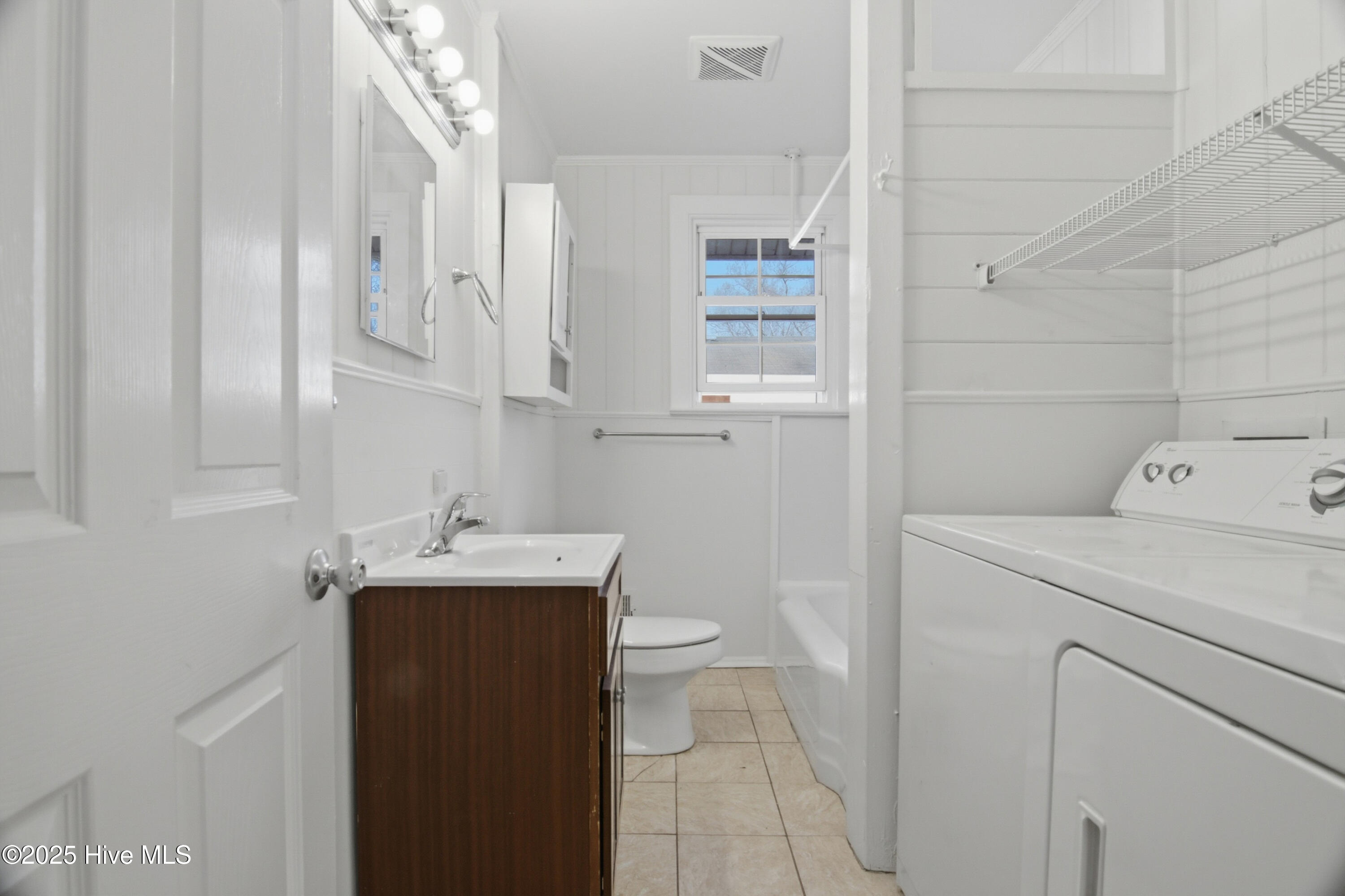 100546827 | Photo 12