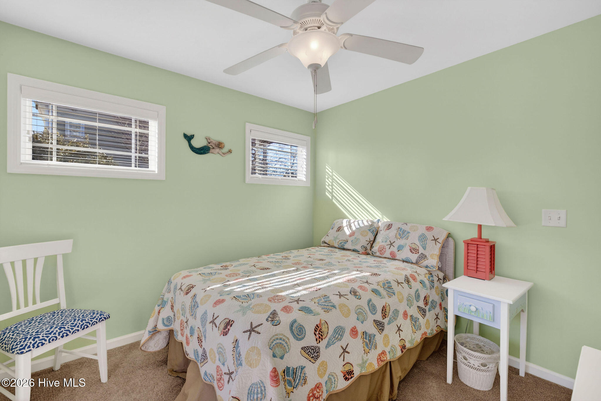 100549584 | Photo 36