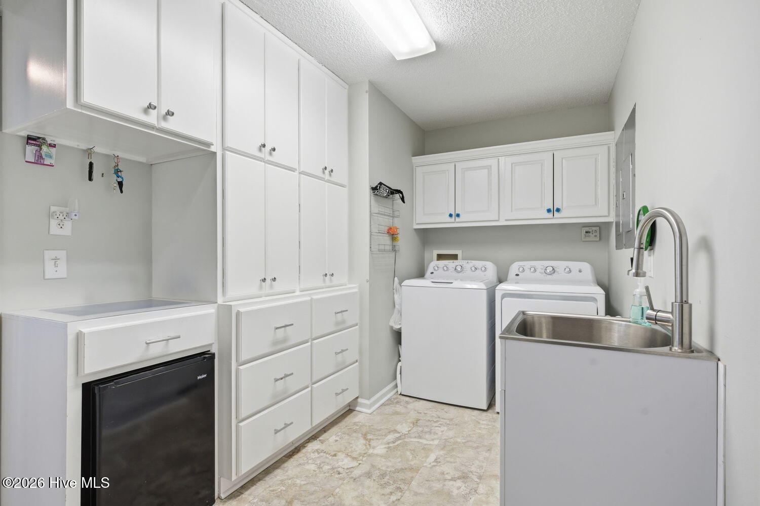 100555679 | Photo 50