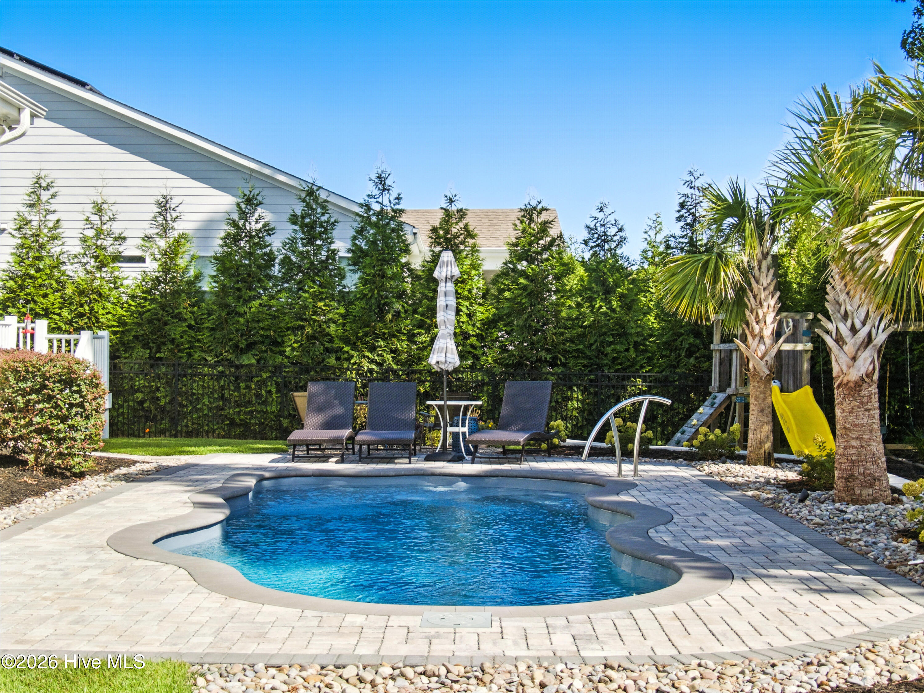 100564448 | Photo 10