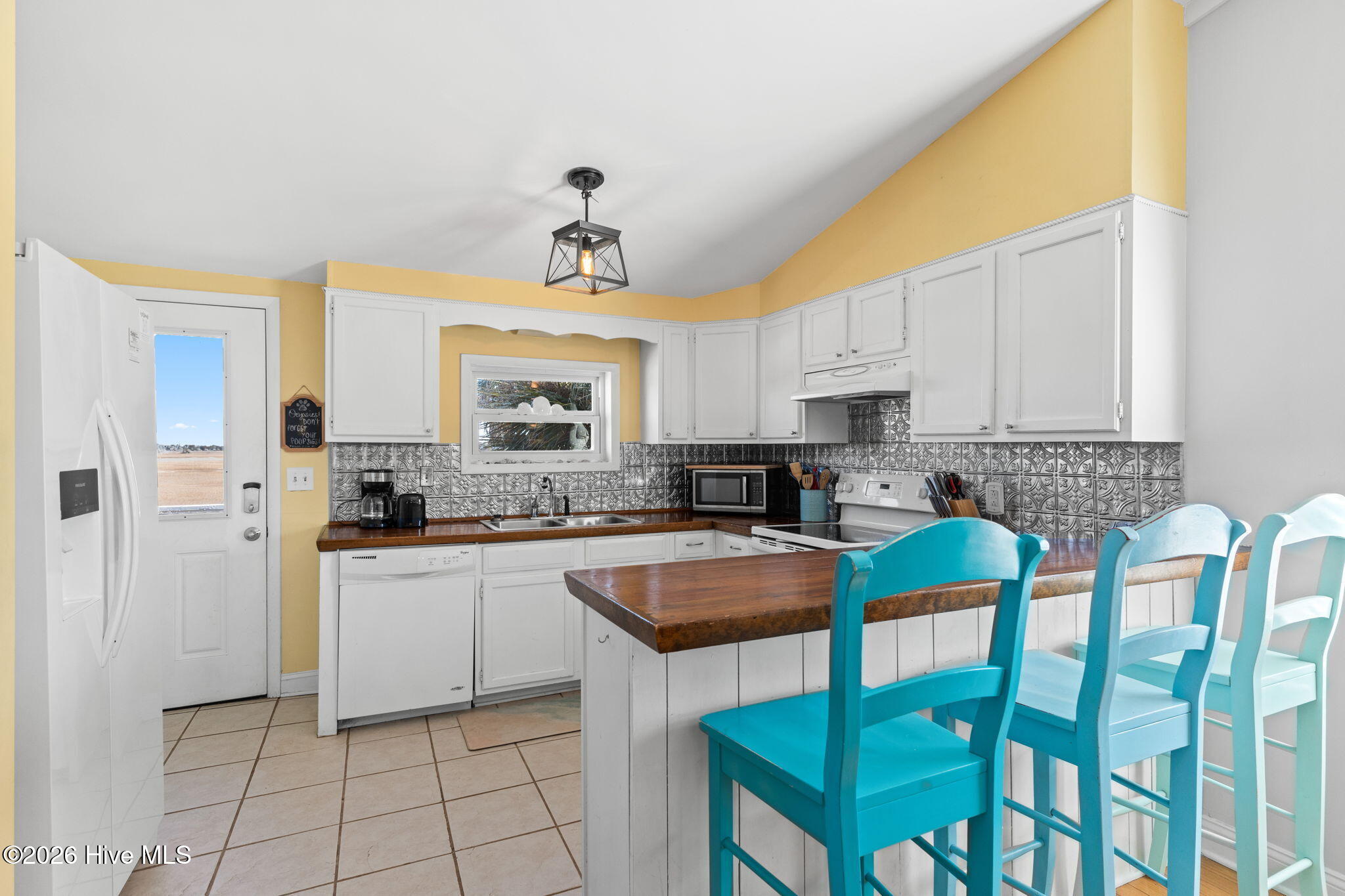 100554789 | Photo 10