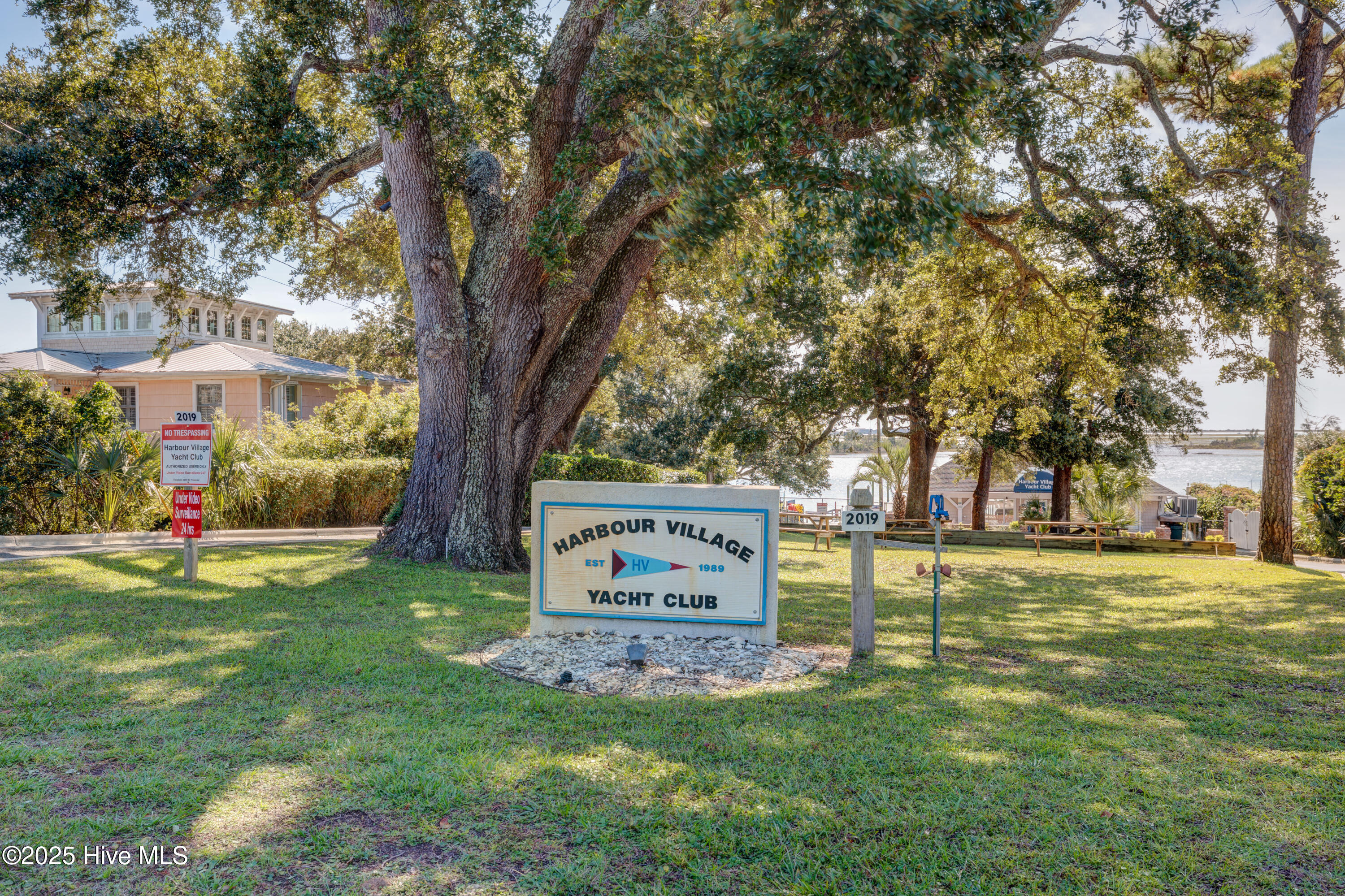 100522470 | Photo 12