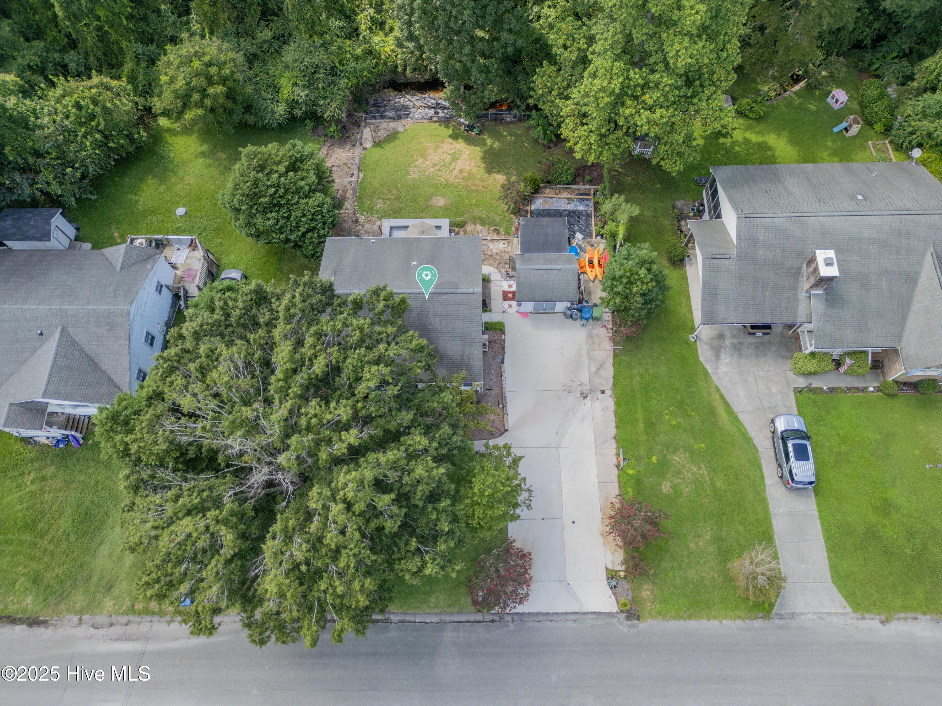 100525615 | Photo 38