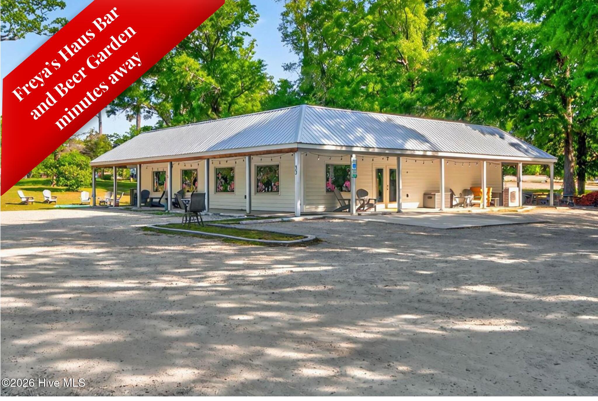 100551299 | Photo 78