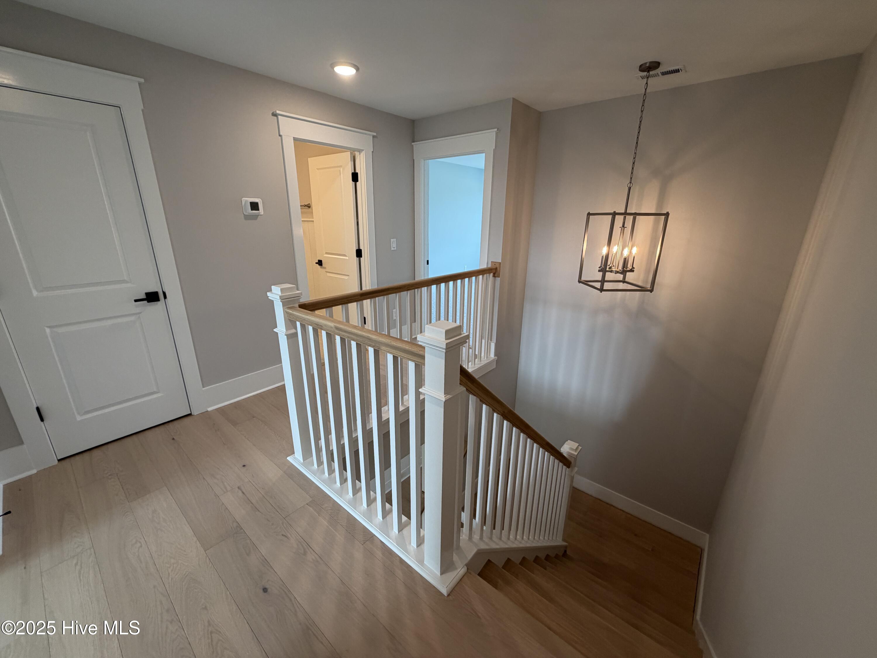 100531955 | Photo 33