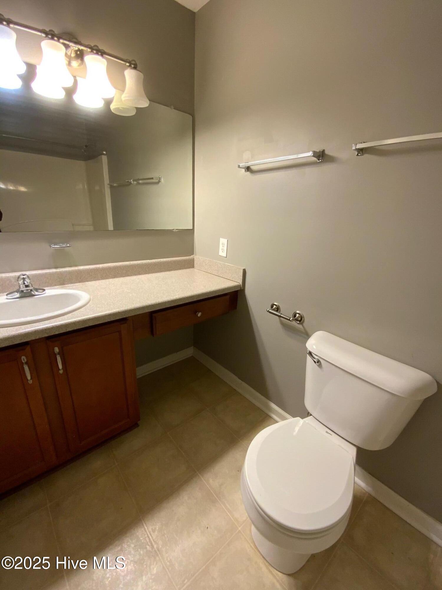 100538569 | Photo 15