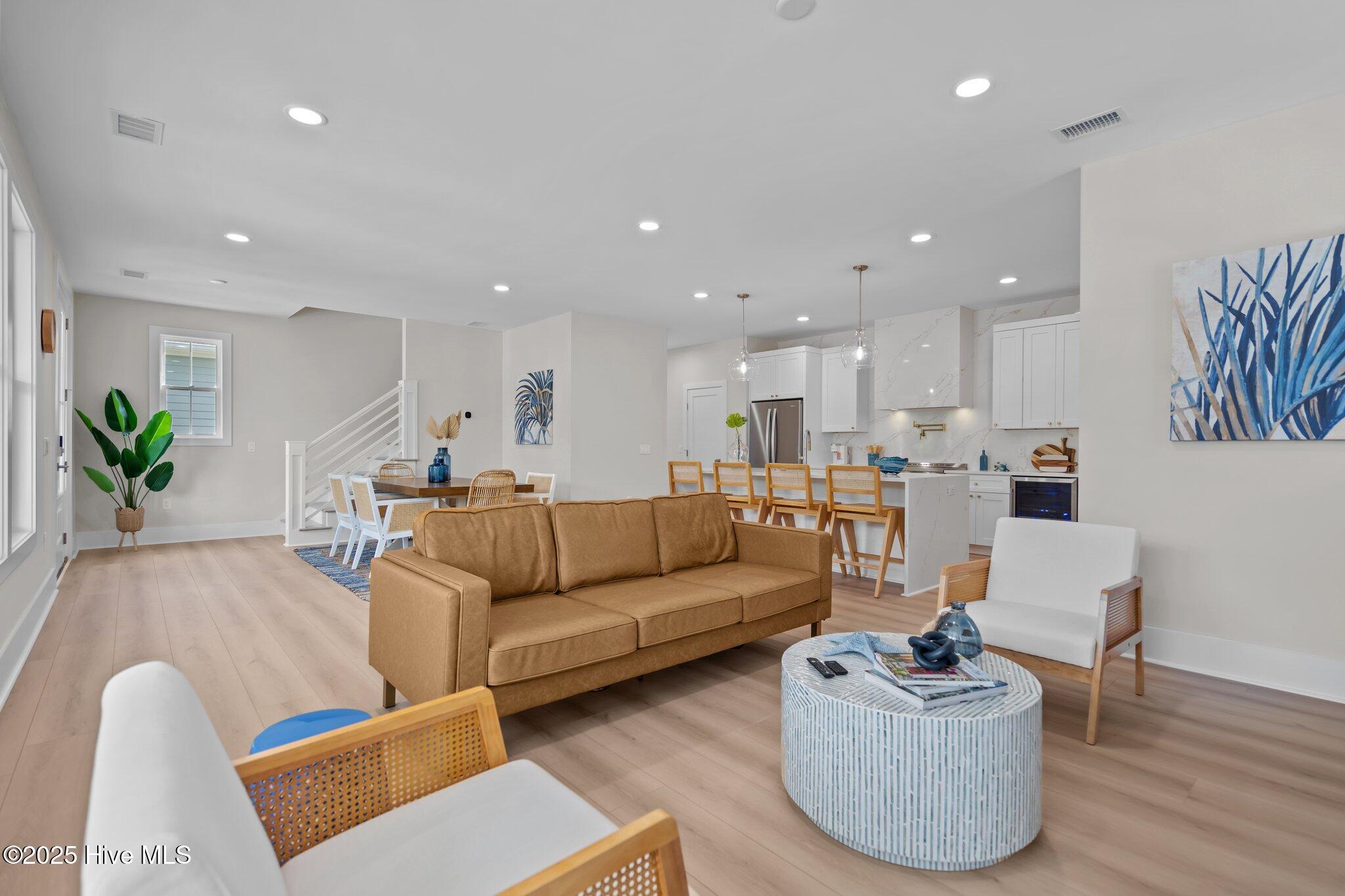 100519500 | Photo 14