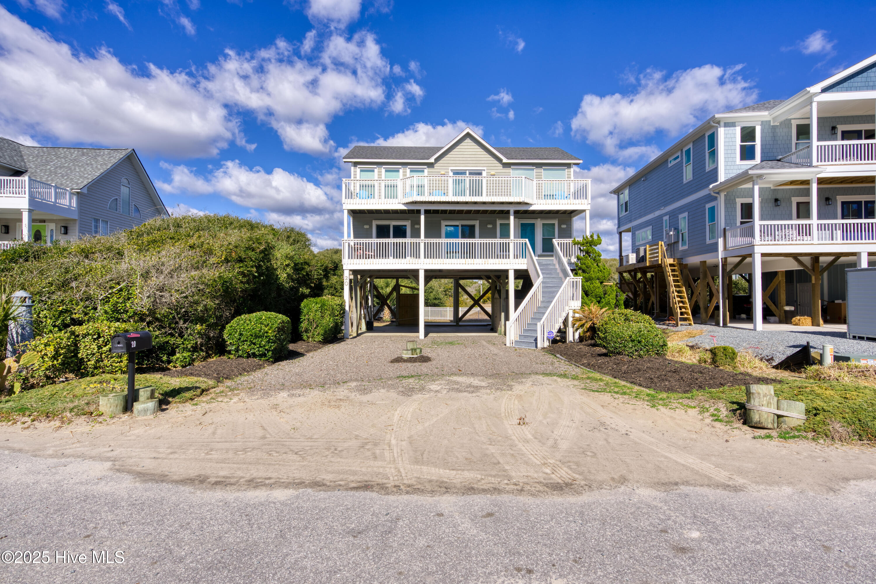 100517533 | Photo 49