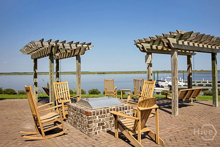  
Community Fire Pit & BBQ Area