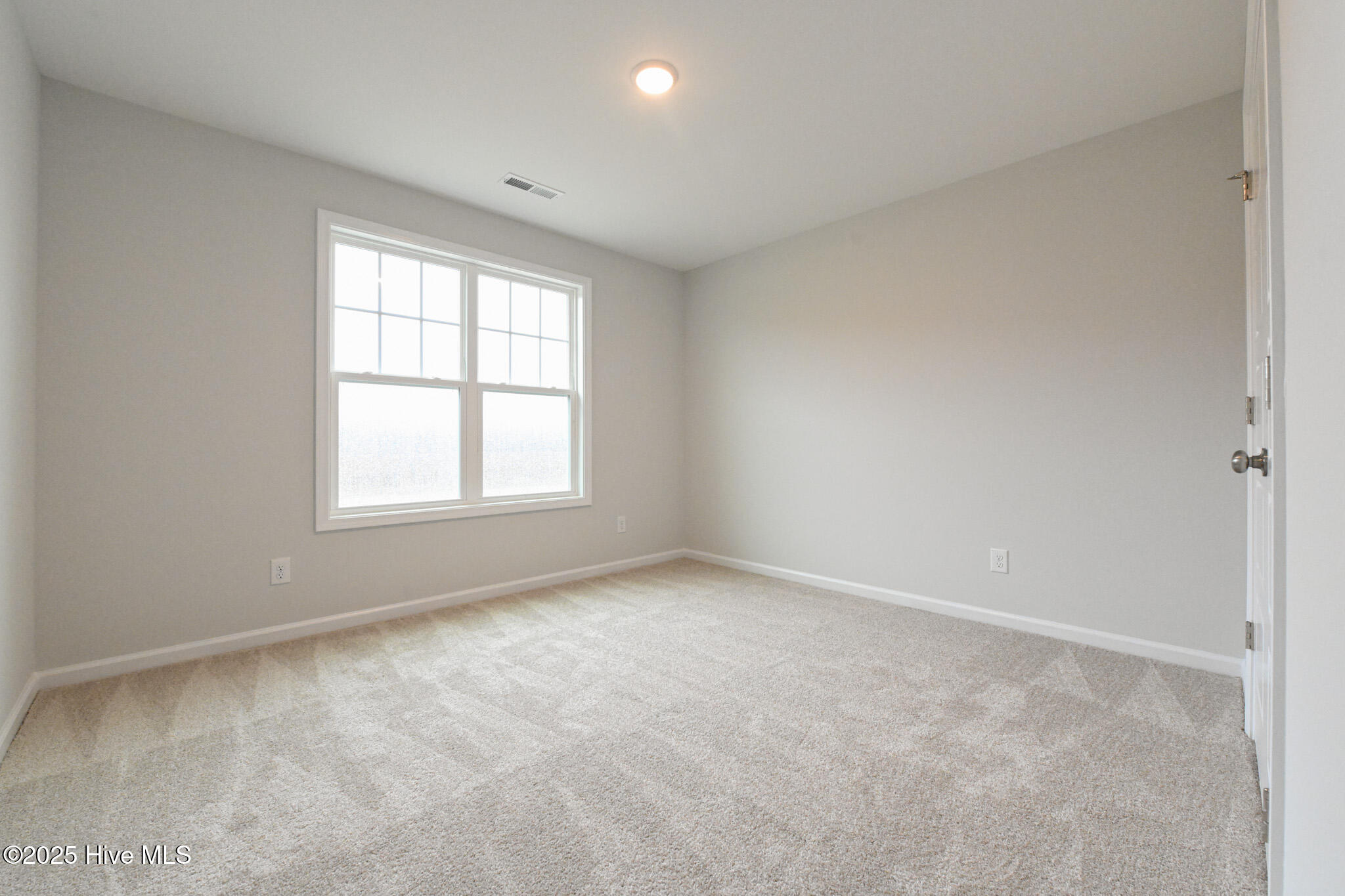 Undisclosed Address, La Grange, NC, 28551