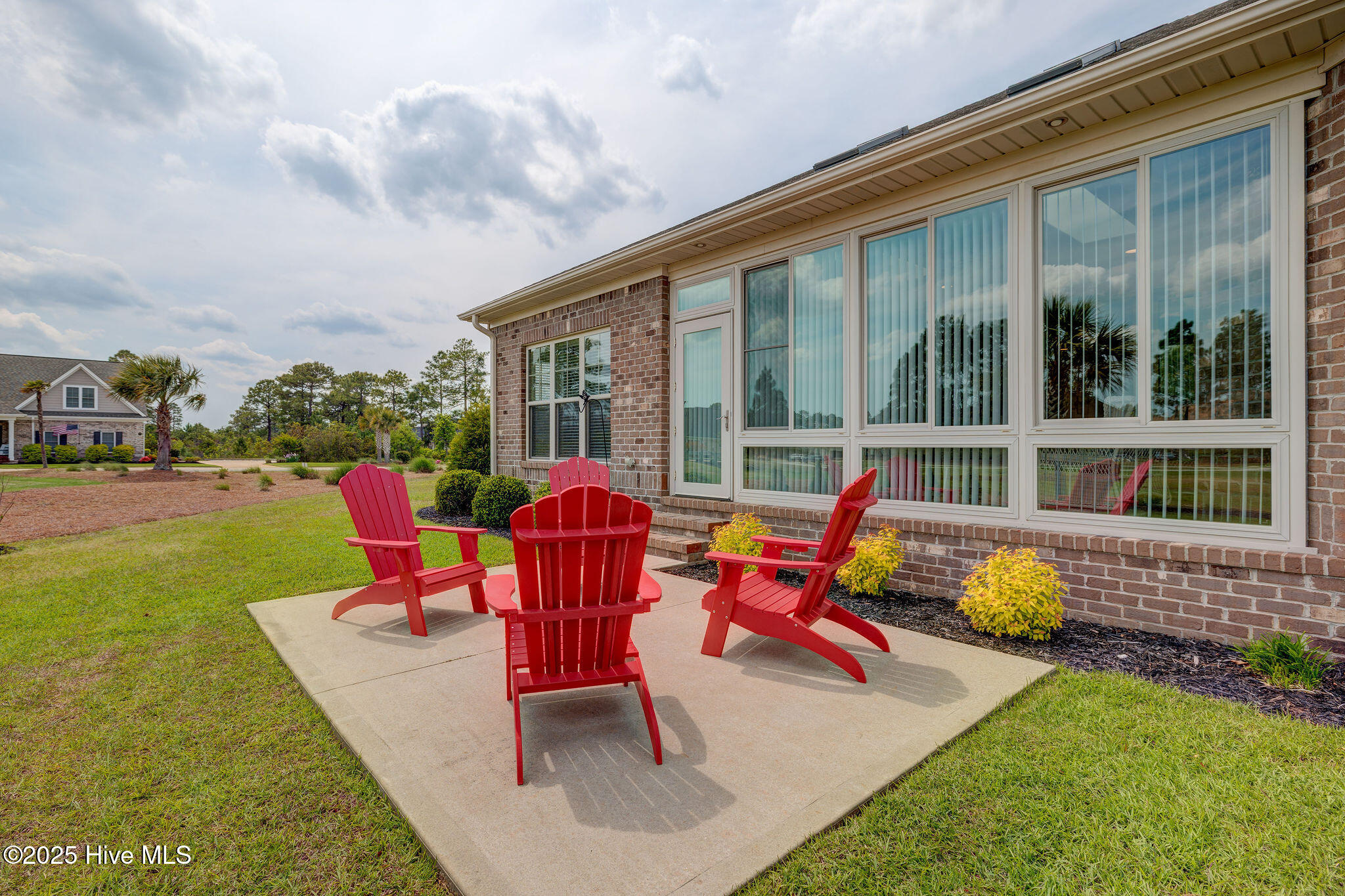 100549436 | Photo 47