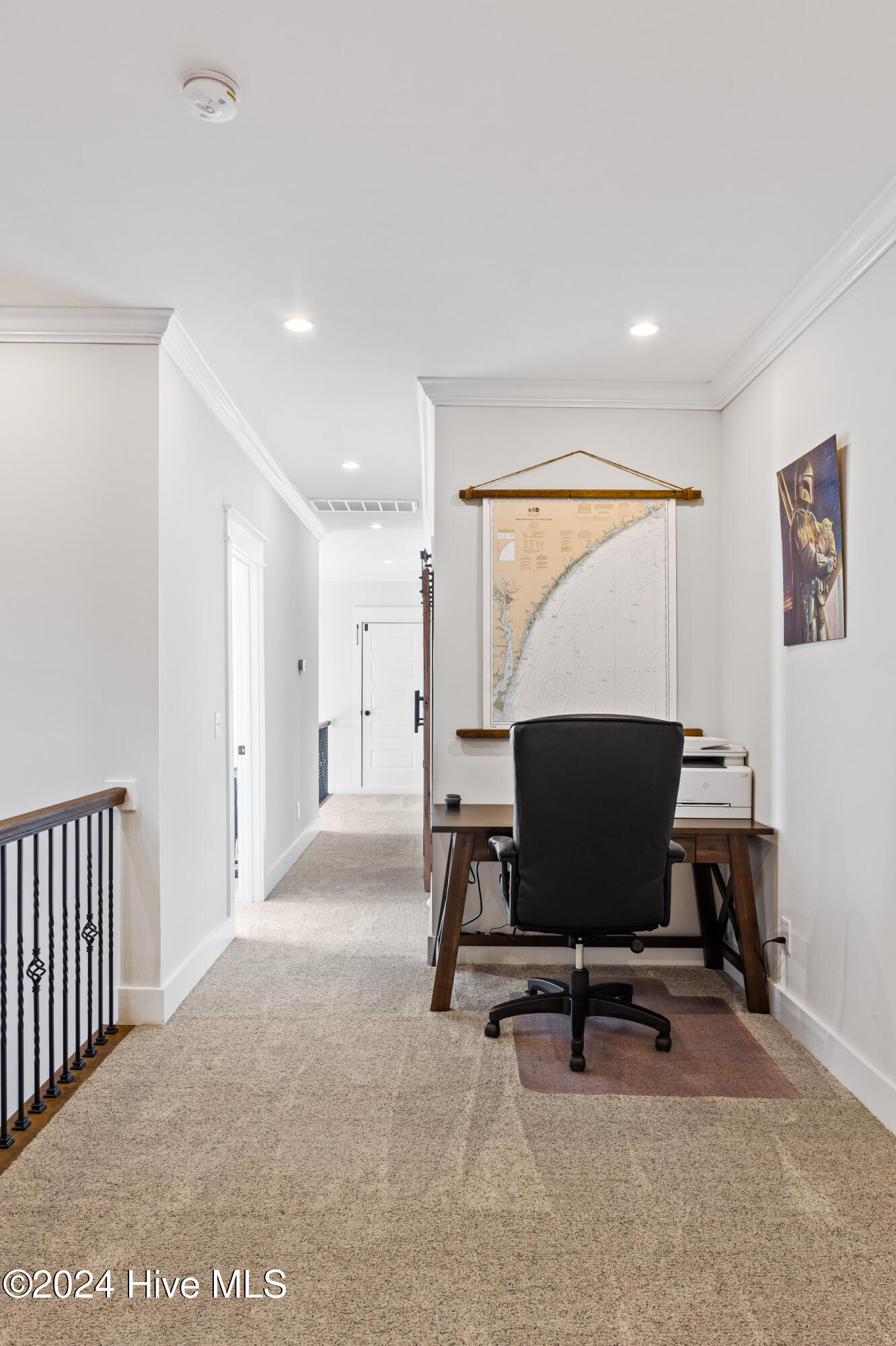 100548763 | Photo 59