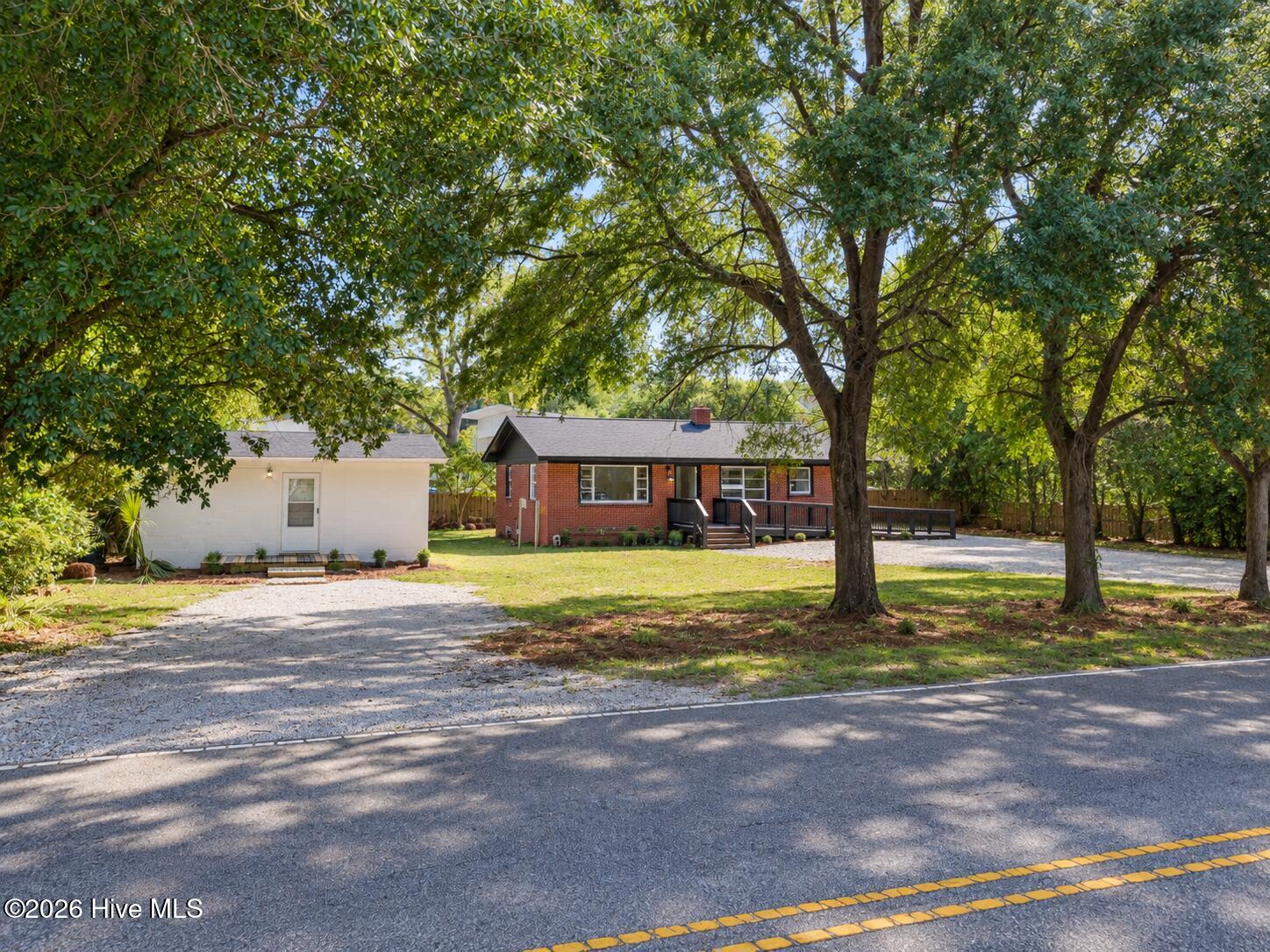 5050 Wrightsville Avenue — listing photograph 4