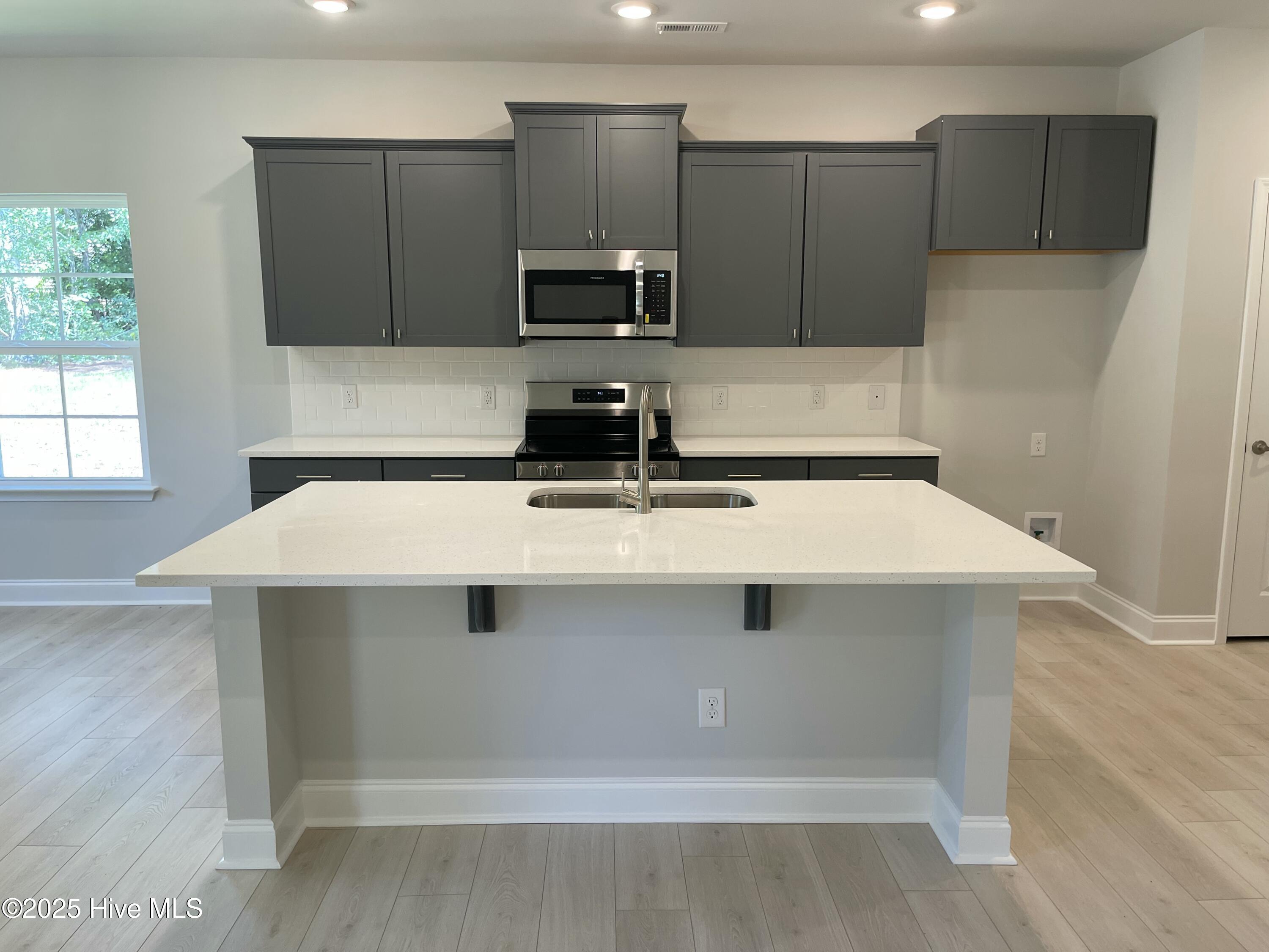 100546686 | Photo 23