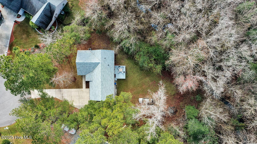 100543761 | Photo 33