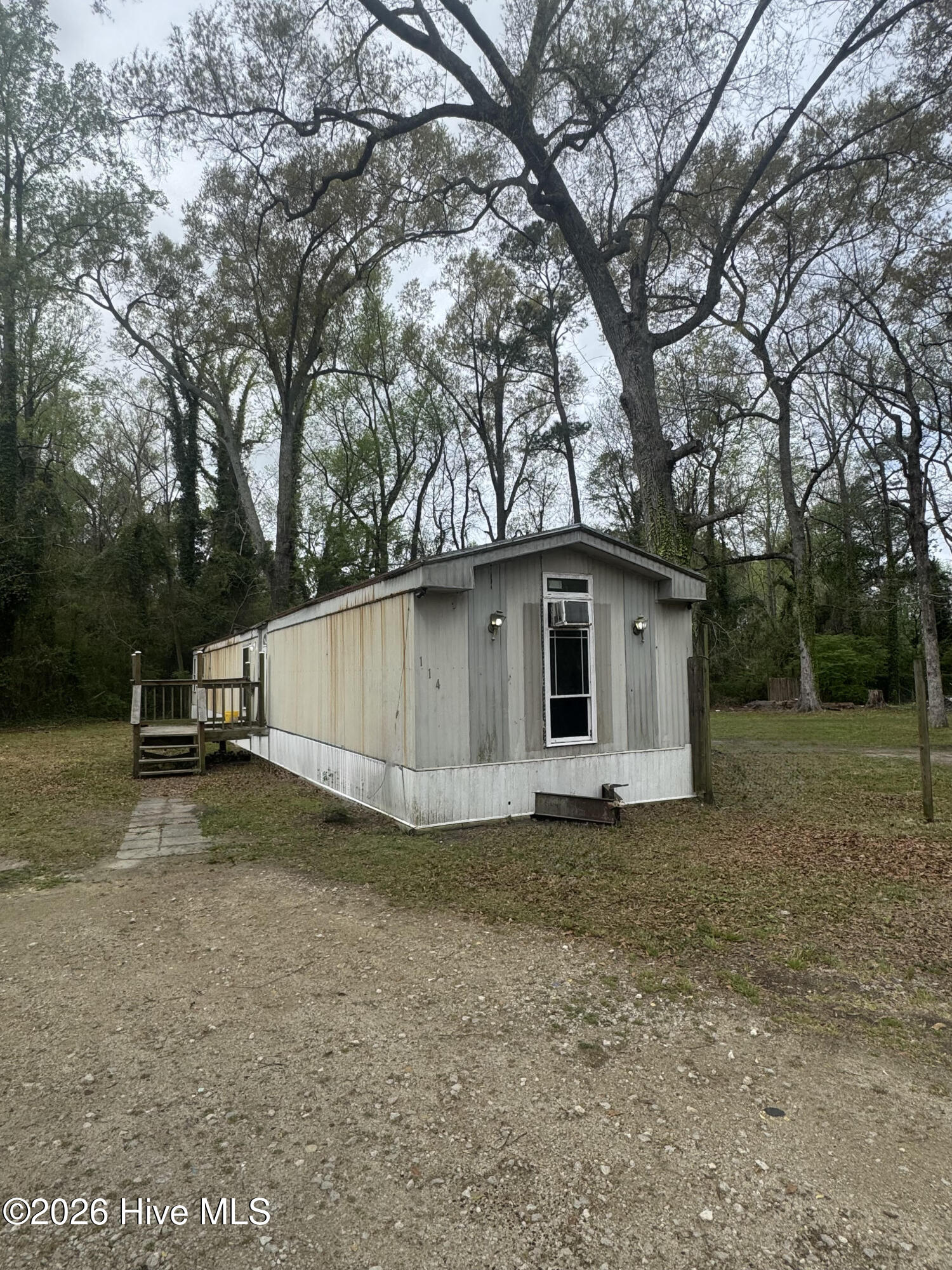 100562045 | Photo 10