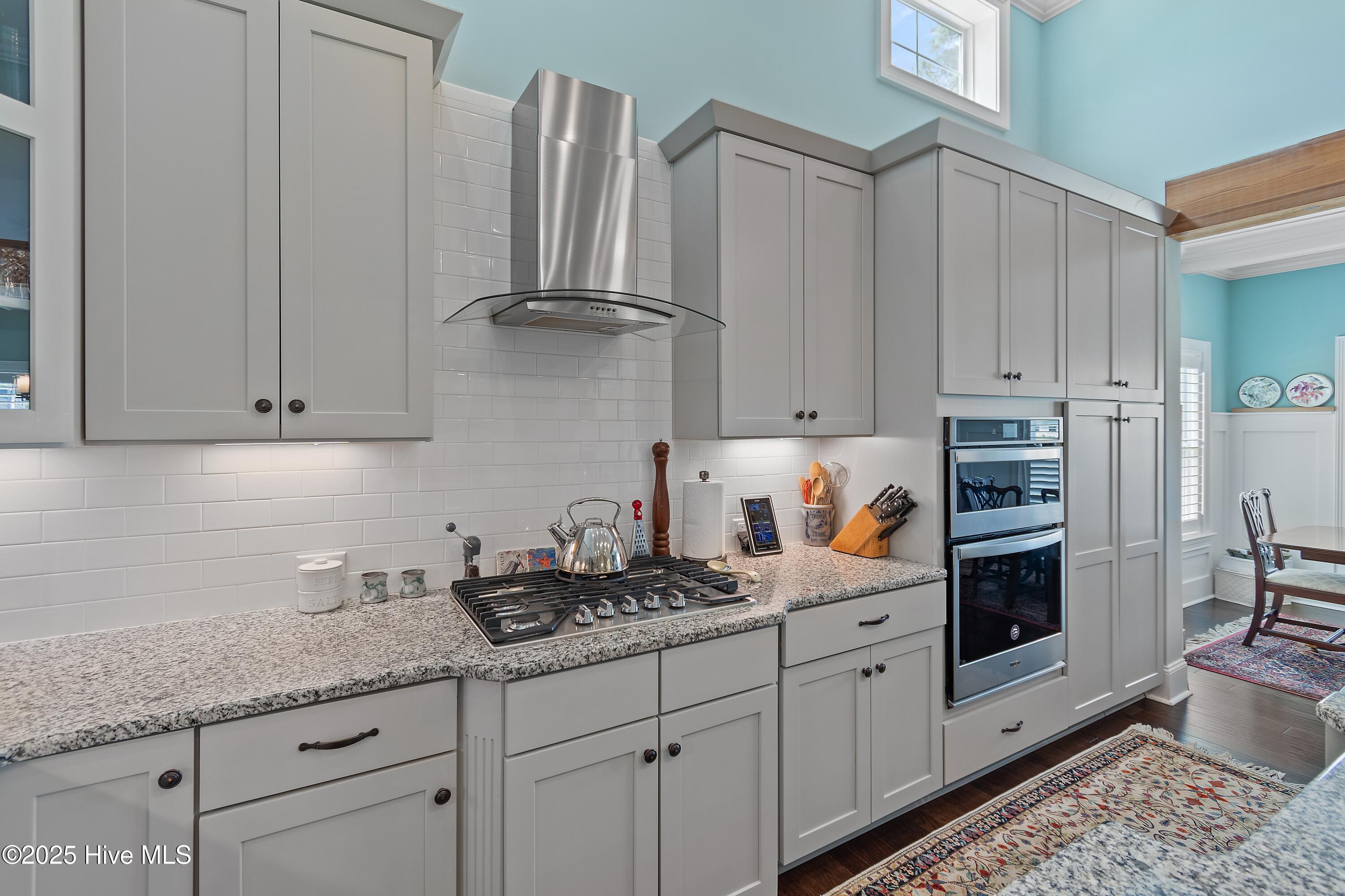 100524697 | Photo 25