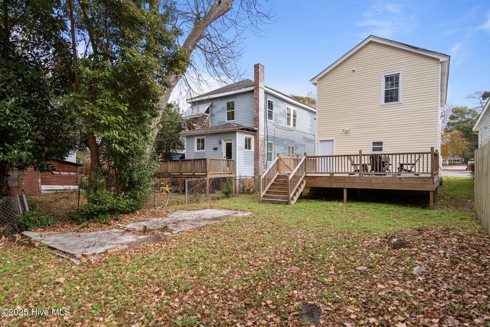 100544435 | Photo 49