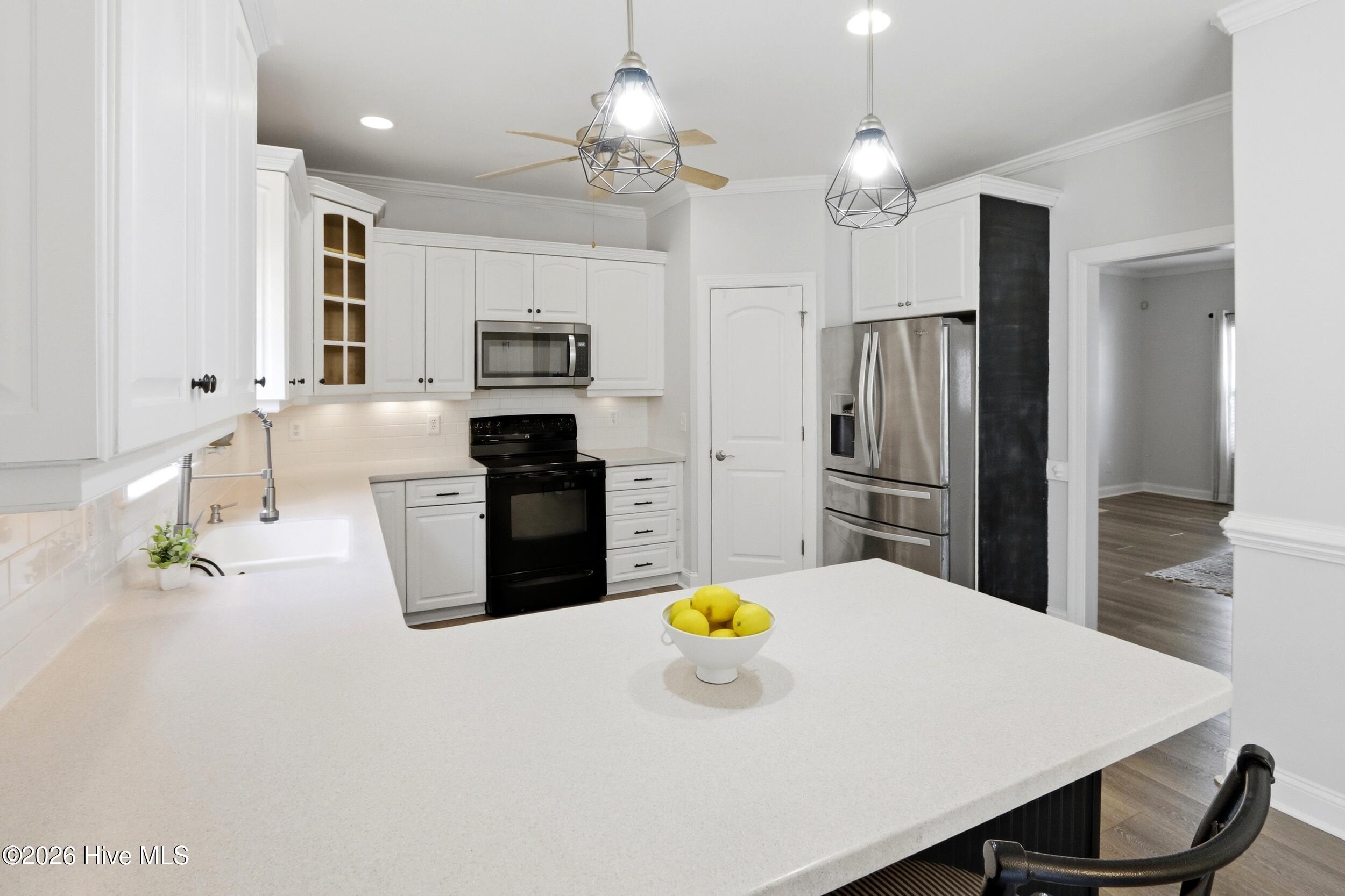 100562150 | Photo 13