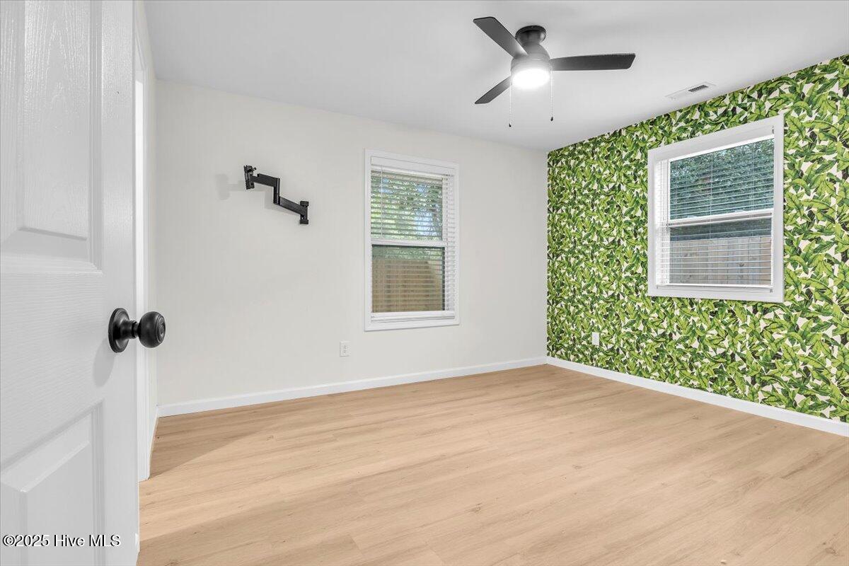 100545408 | Photo 30