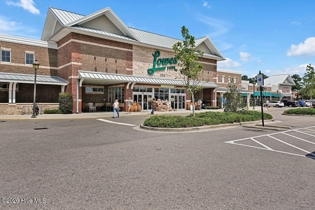 100565235 | Photo 144