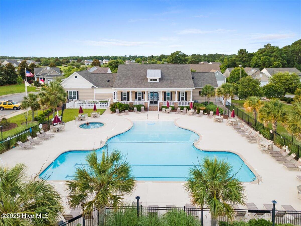 100505325 | Photo 49