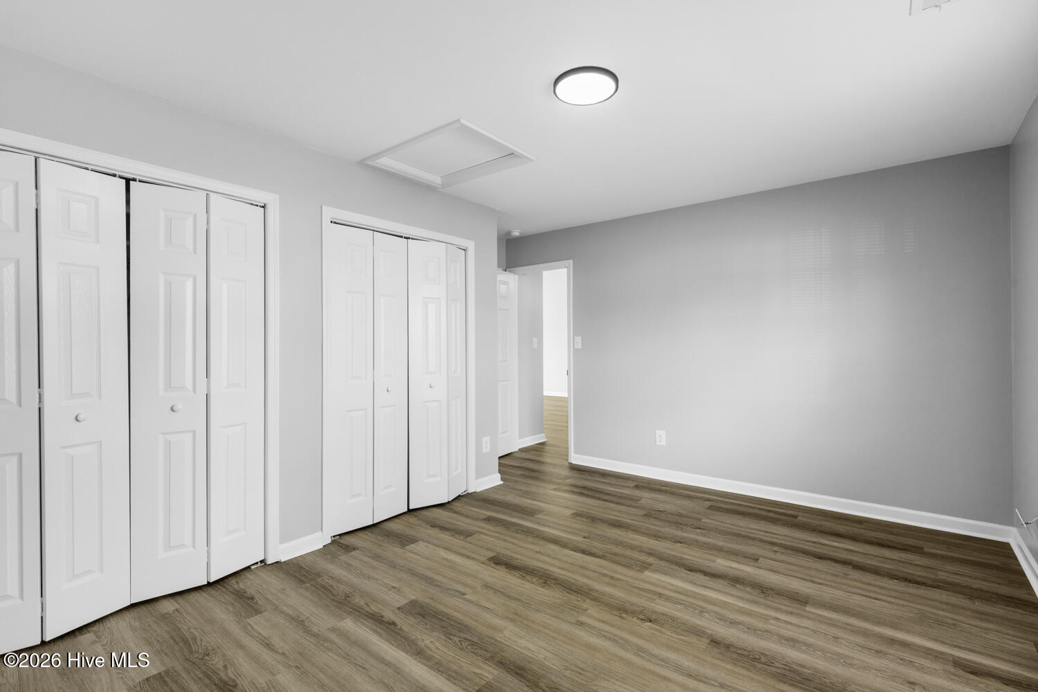 100555483 | Photo 11