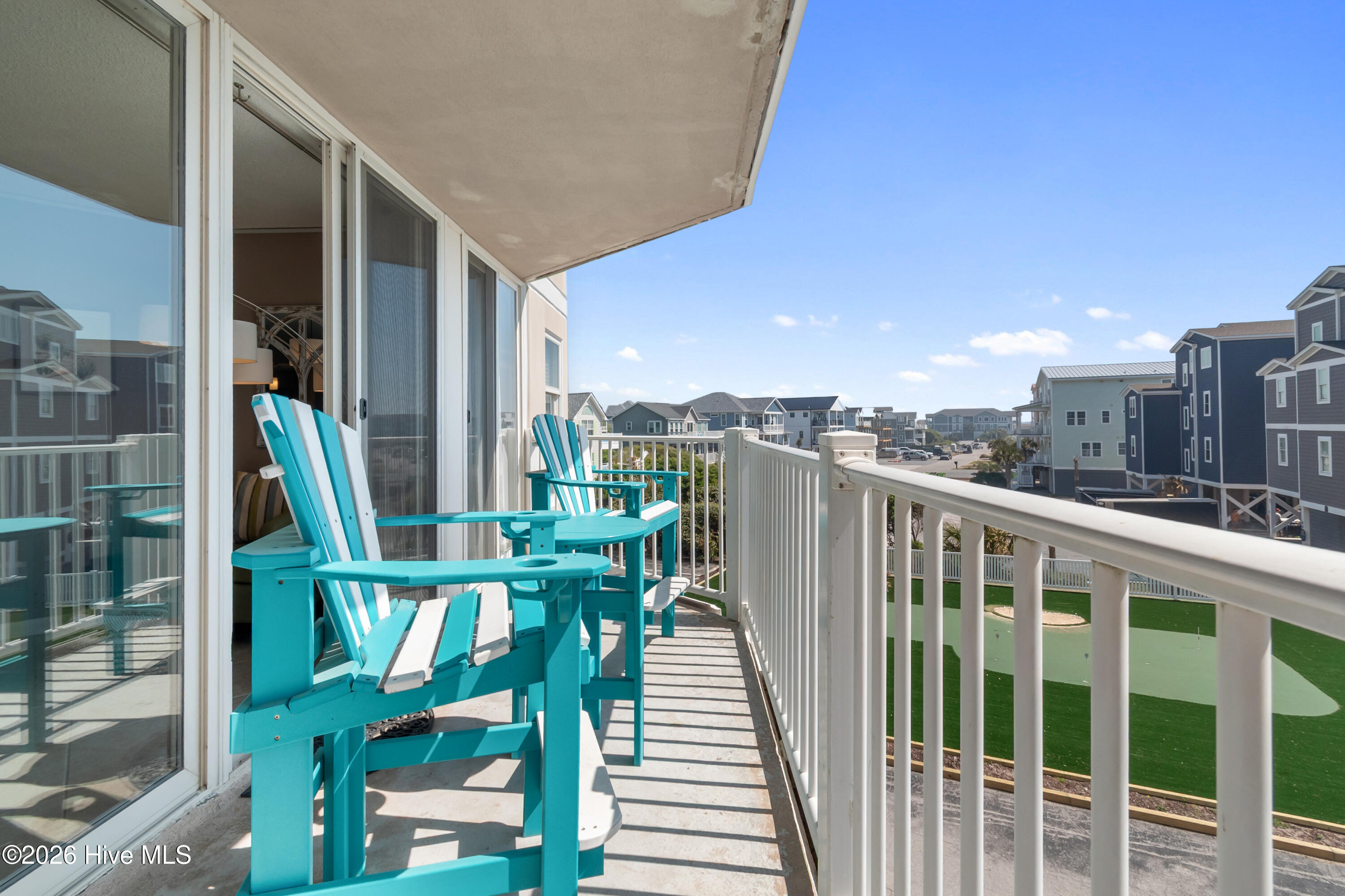 100567551 | Photo 14