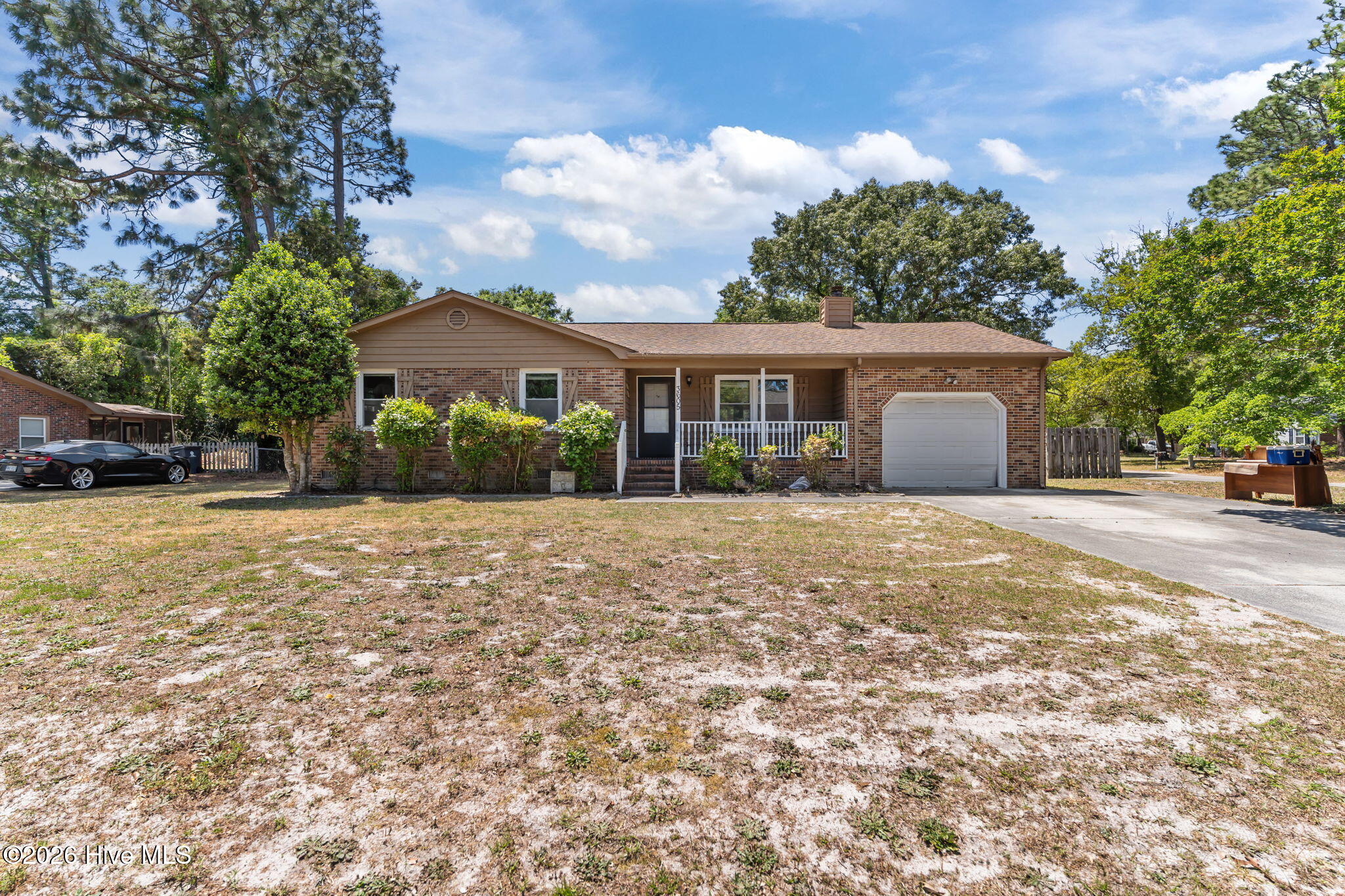 100569090 | Photo 32