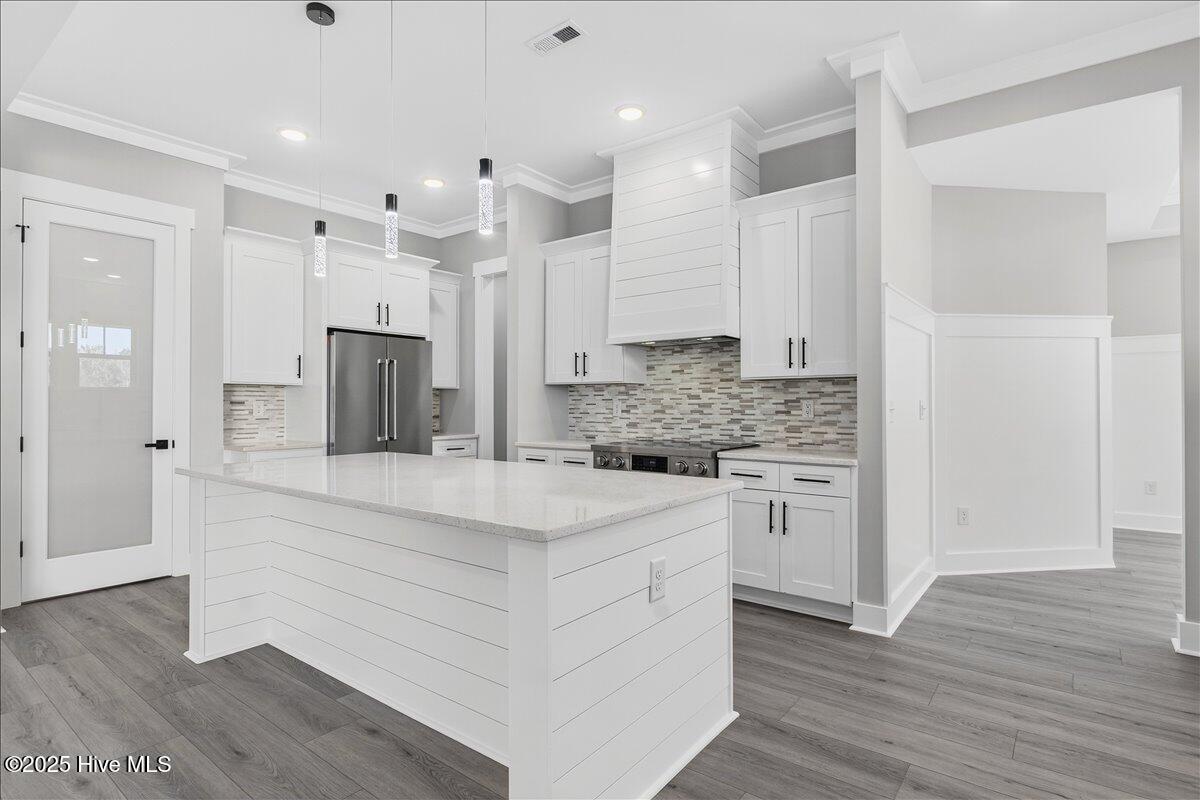 100541548 | Photo 47