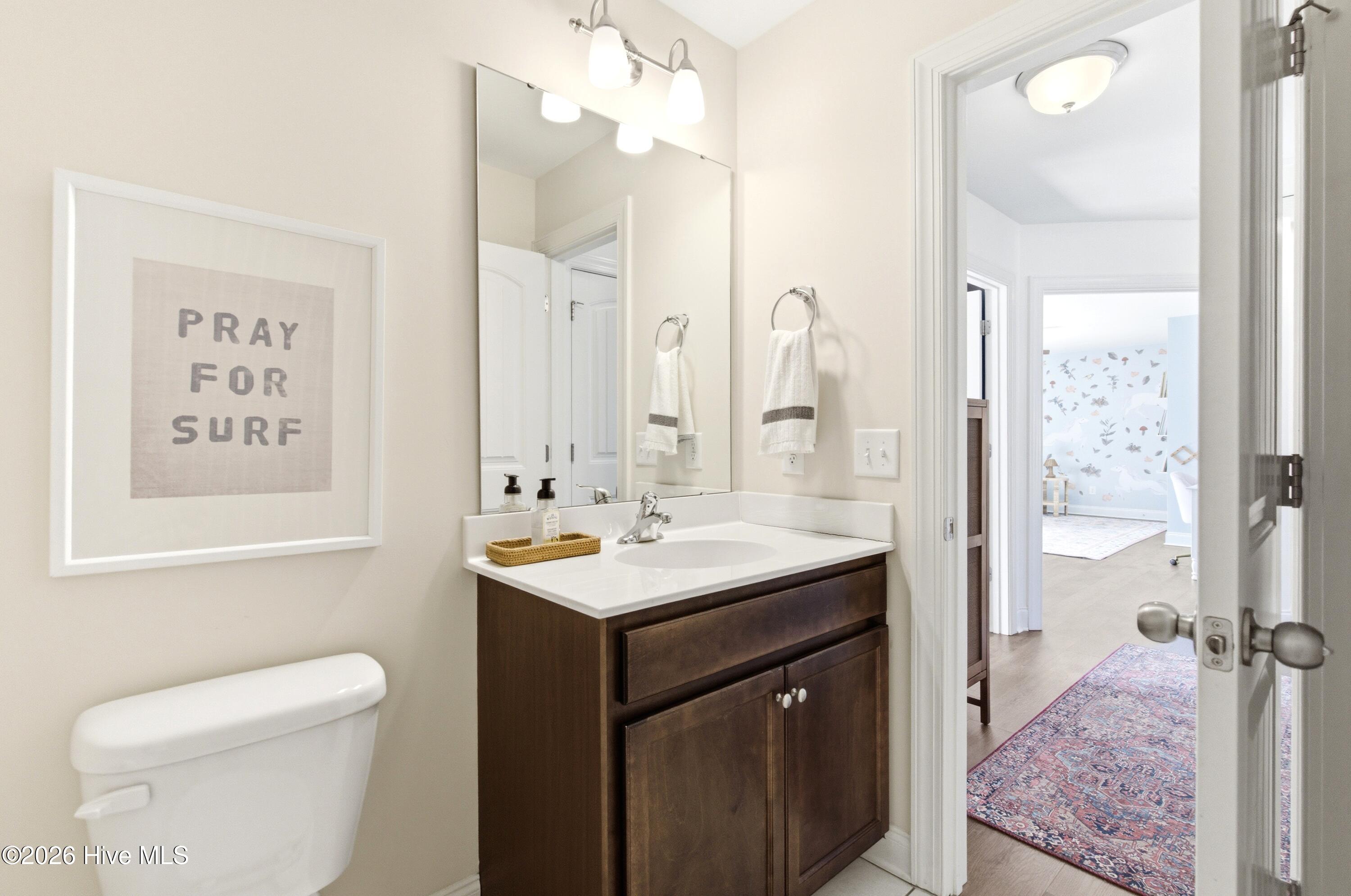 100561157 | Photo 46