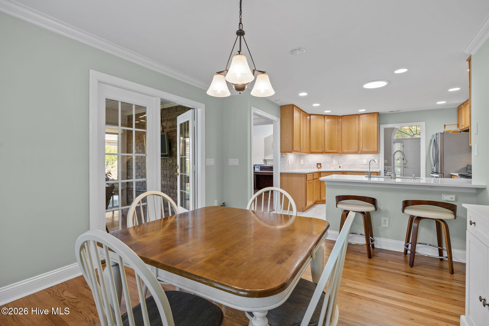 100567034 | Photo 13