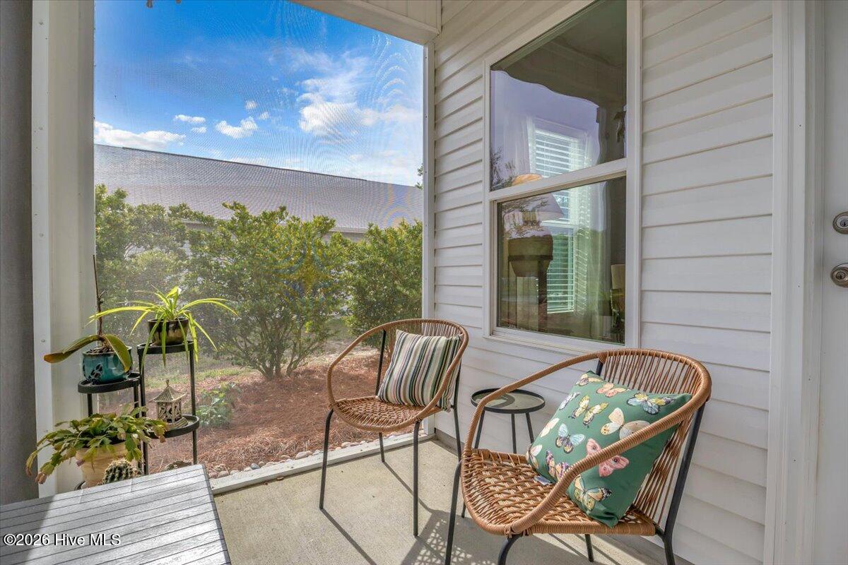 100566058 | Photo 42