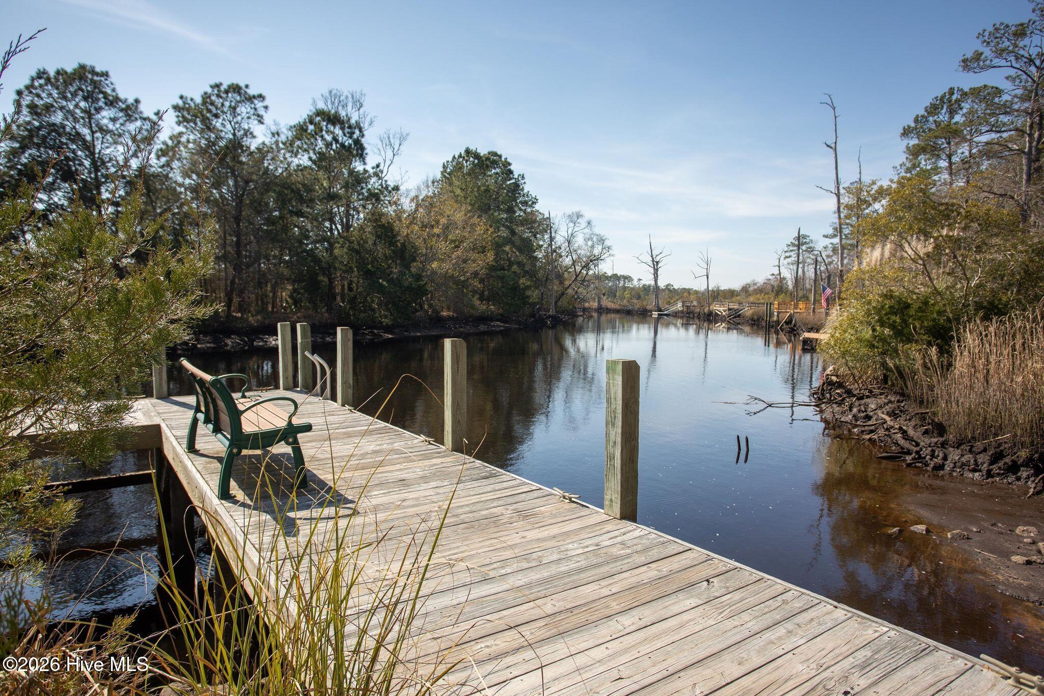 100560702 | Photo 105