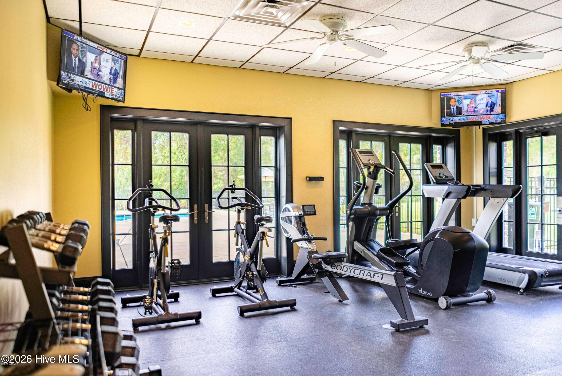 100550351 | Photo 61