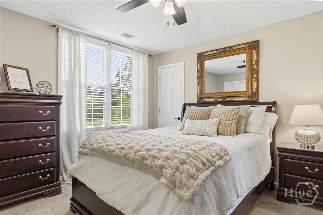 Upstairs Guest bed 1 - b