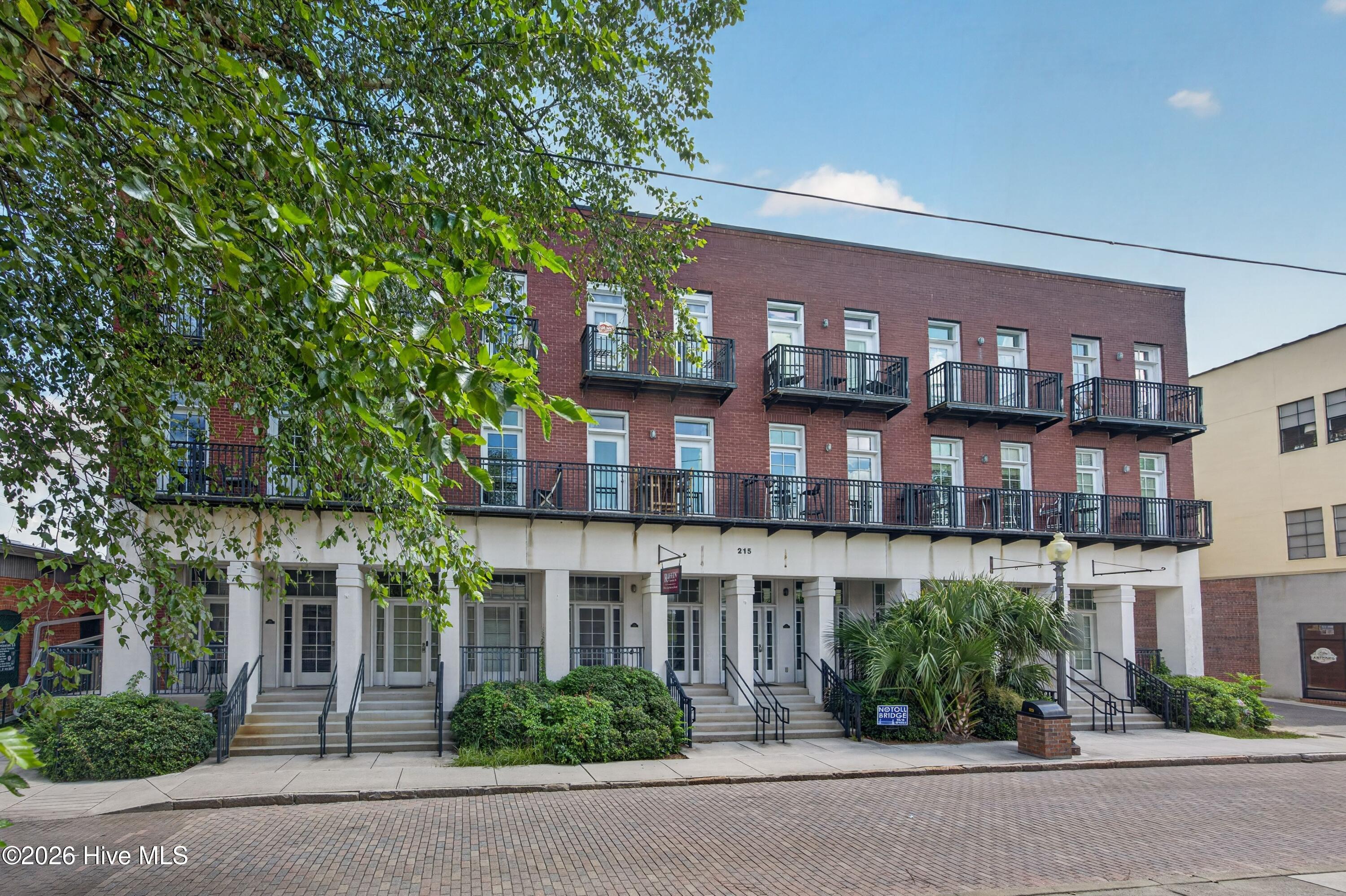 2nd image of 215 S Water St #Apt 107, Wilmington, NC 28401 | MLS# 100598545