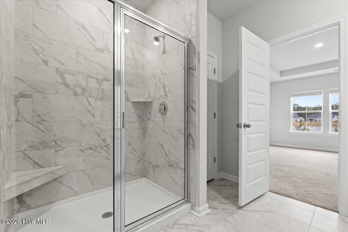 100567069 | Photo 27