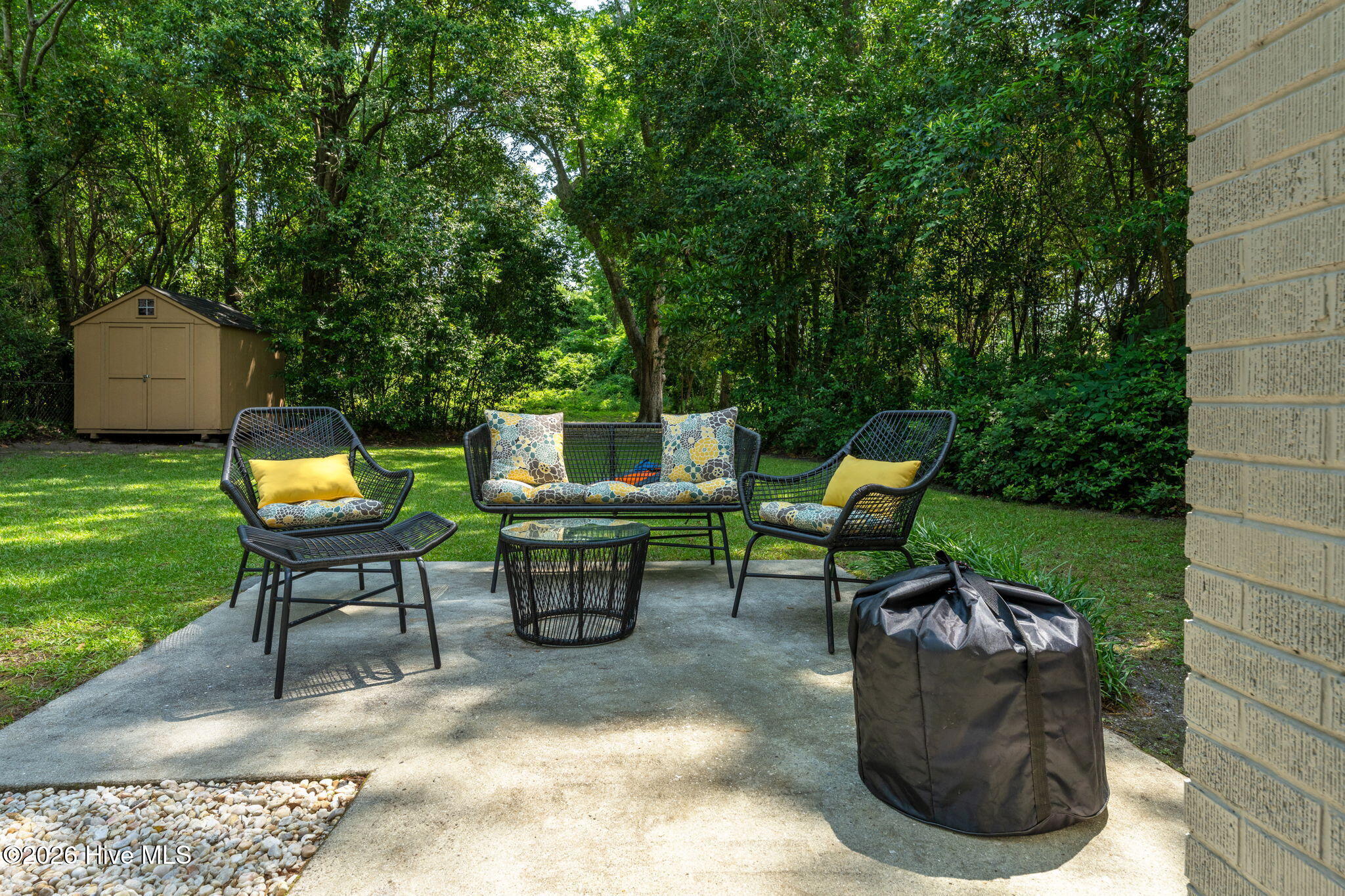 100566182 | Photo 32