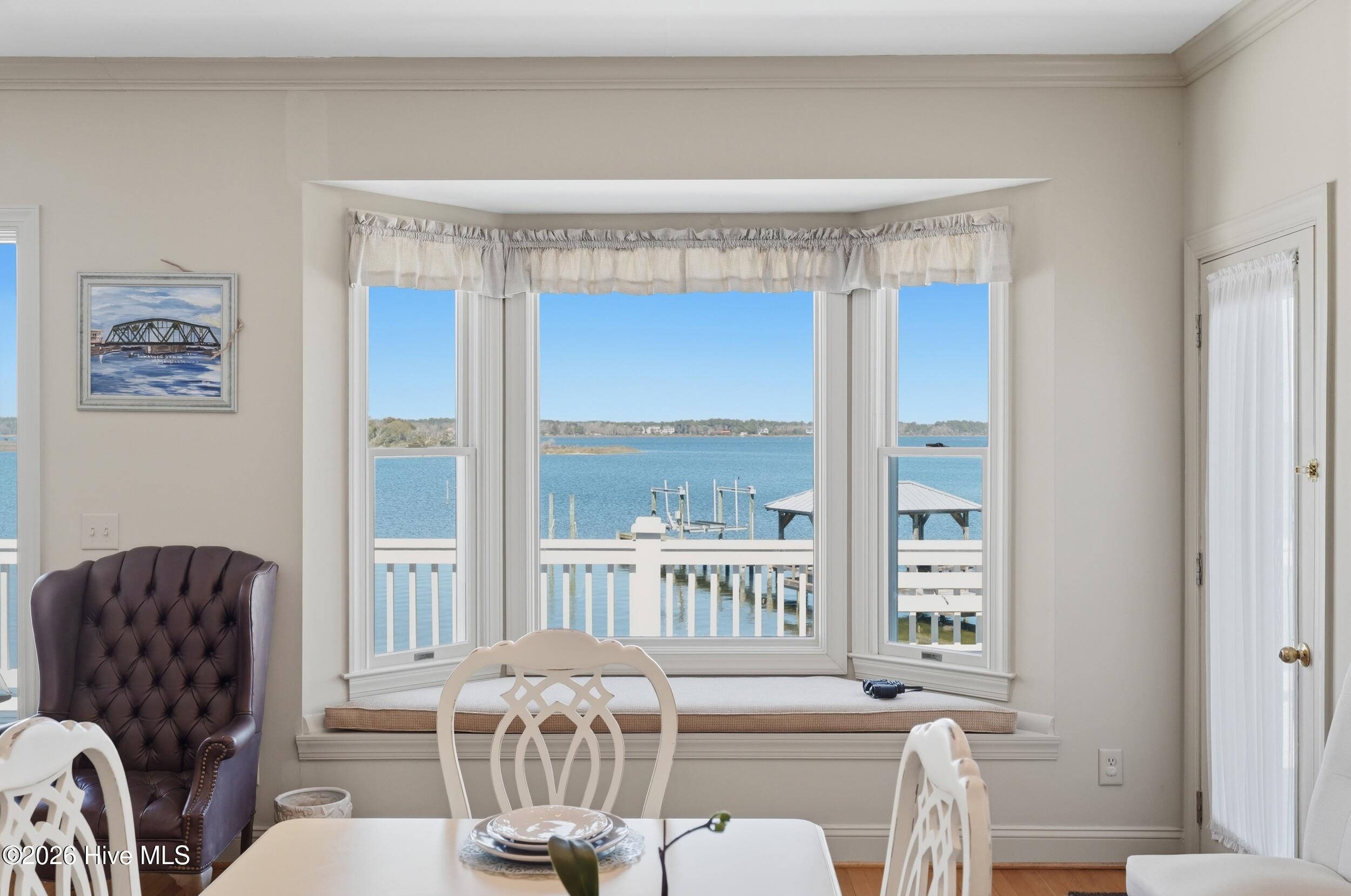 100561994 | Photo 22