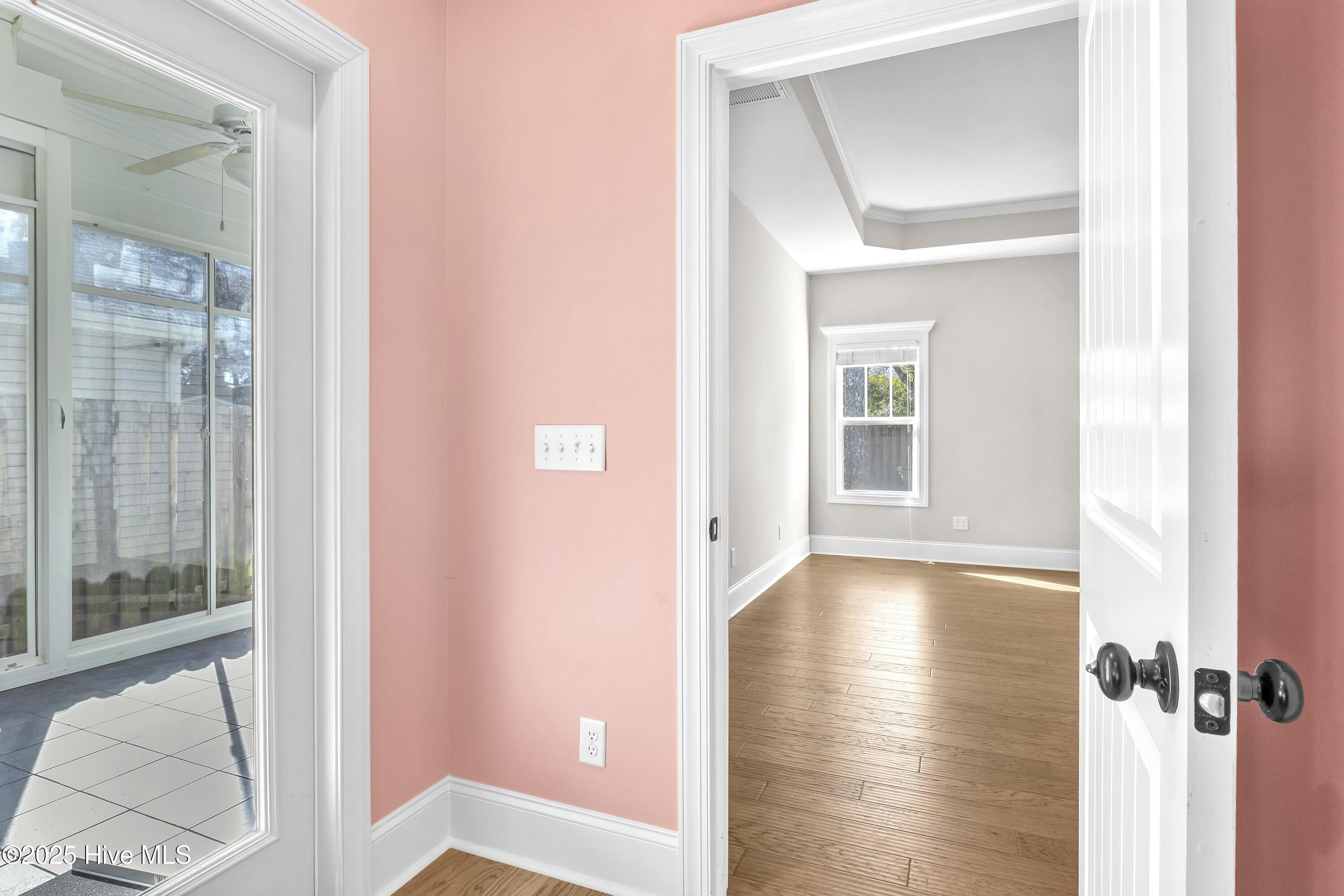 100489569 | Photo 31