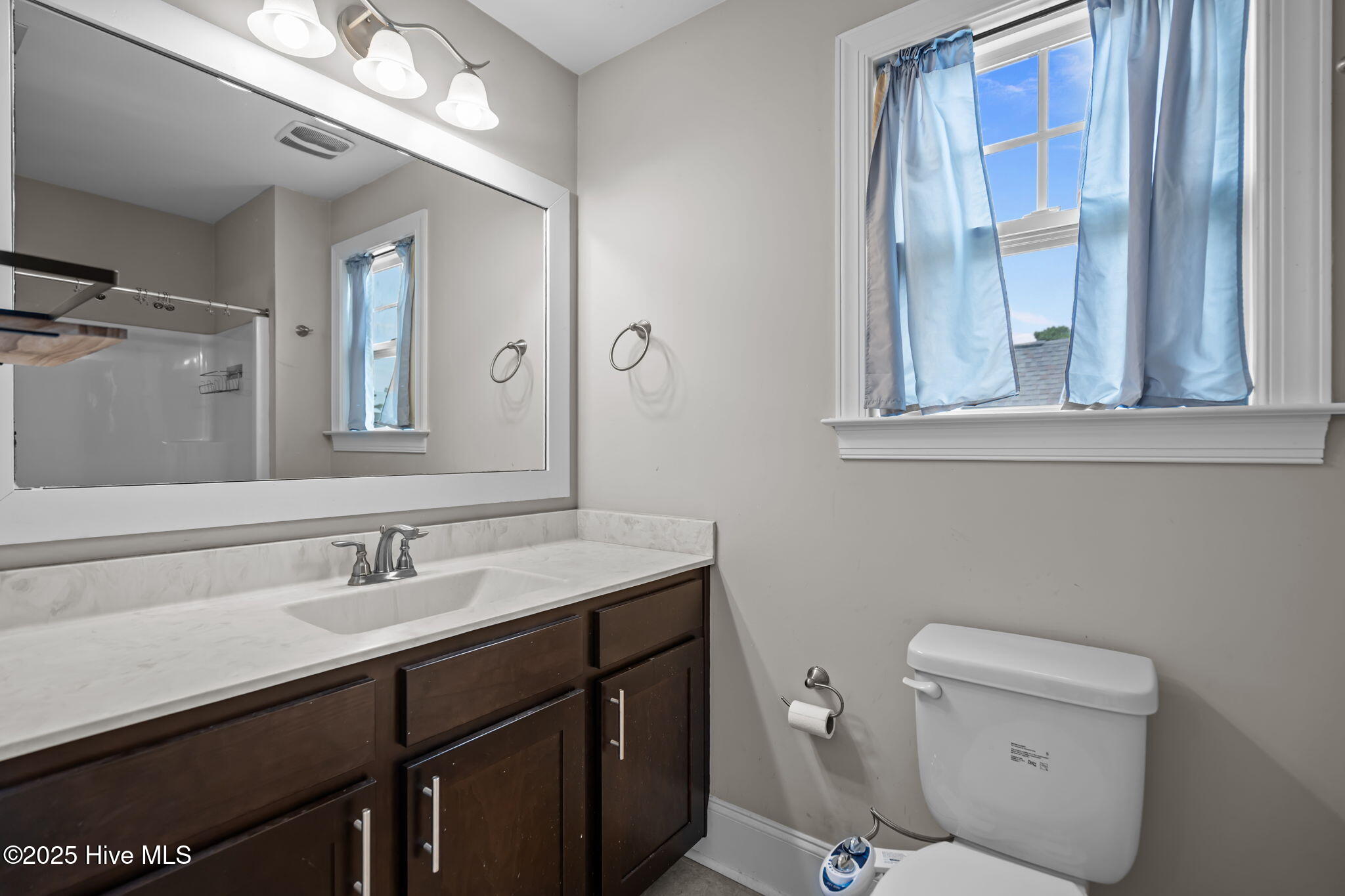 100525866 | Photo 48