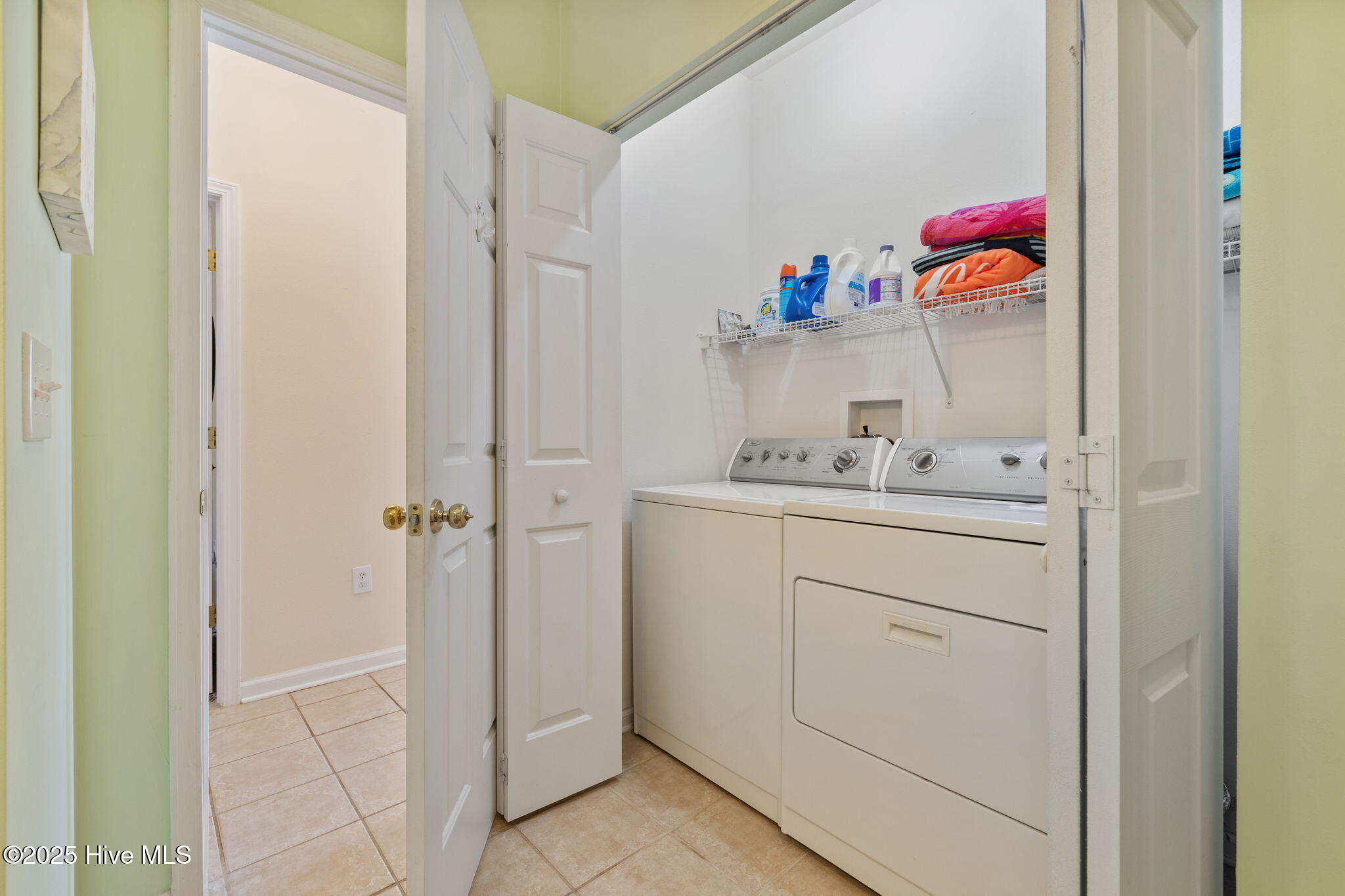 100546293 | Photo 24