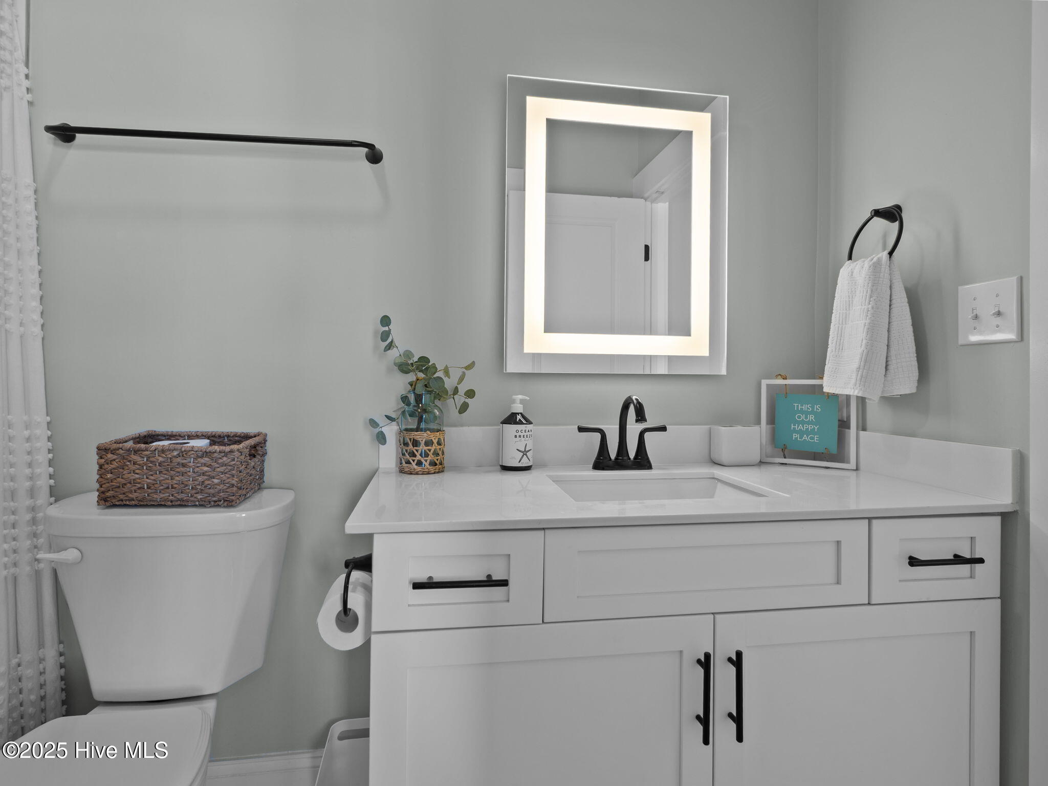 100535582 | Photo 45