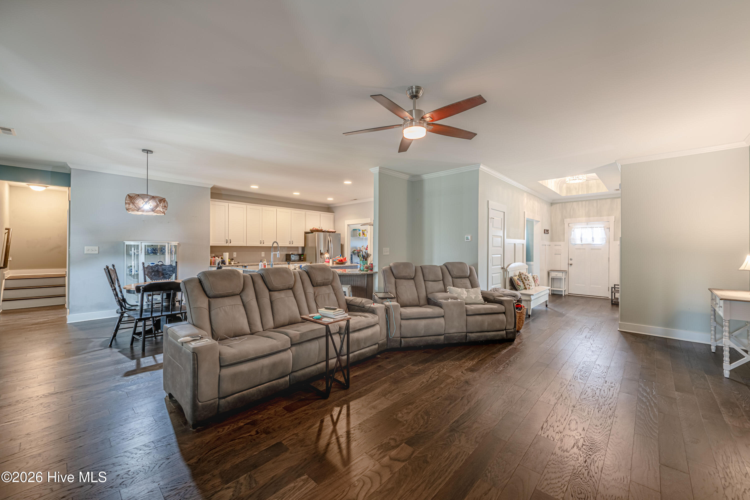 100559174 | Photo 16